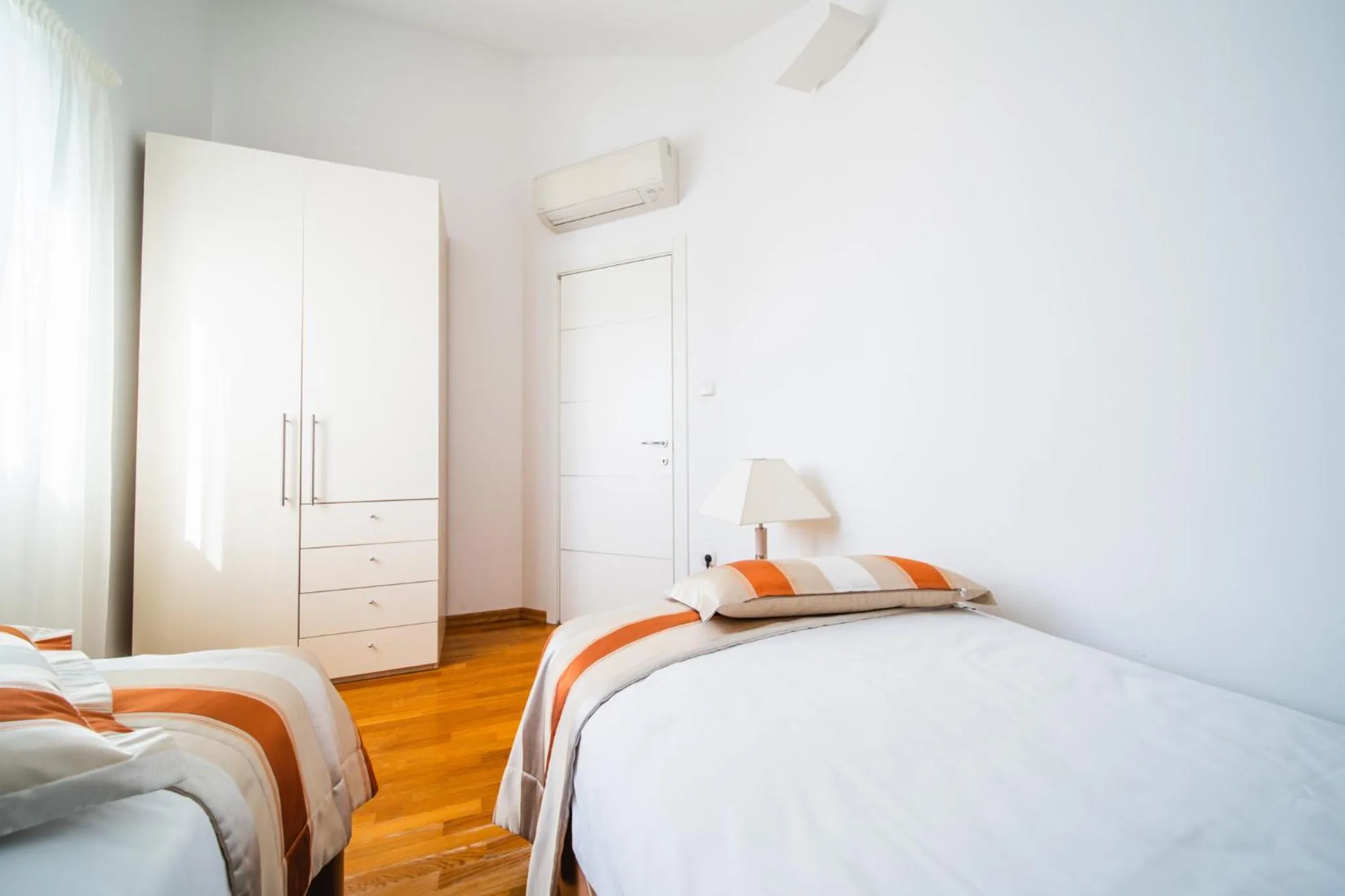 Bed in Pervanovo Apartments with Free Parking