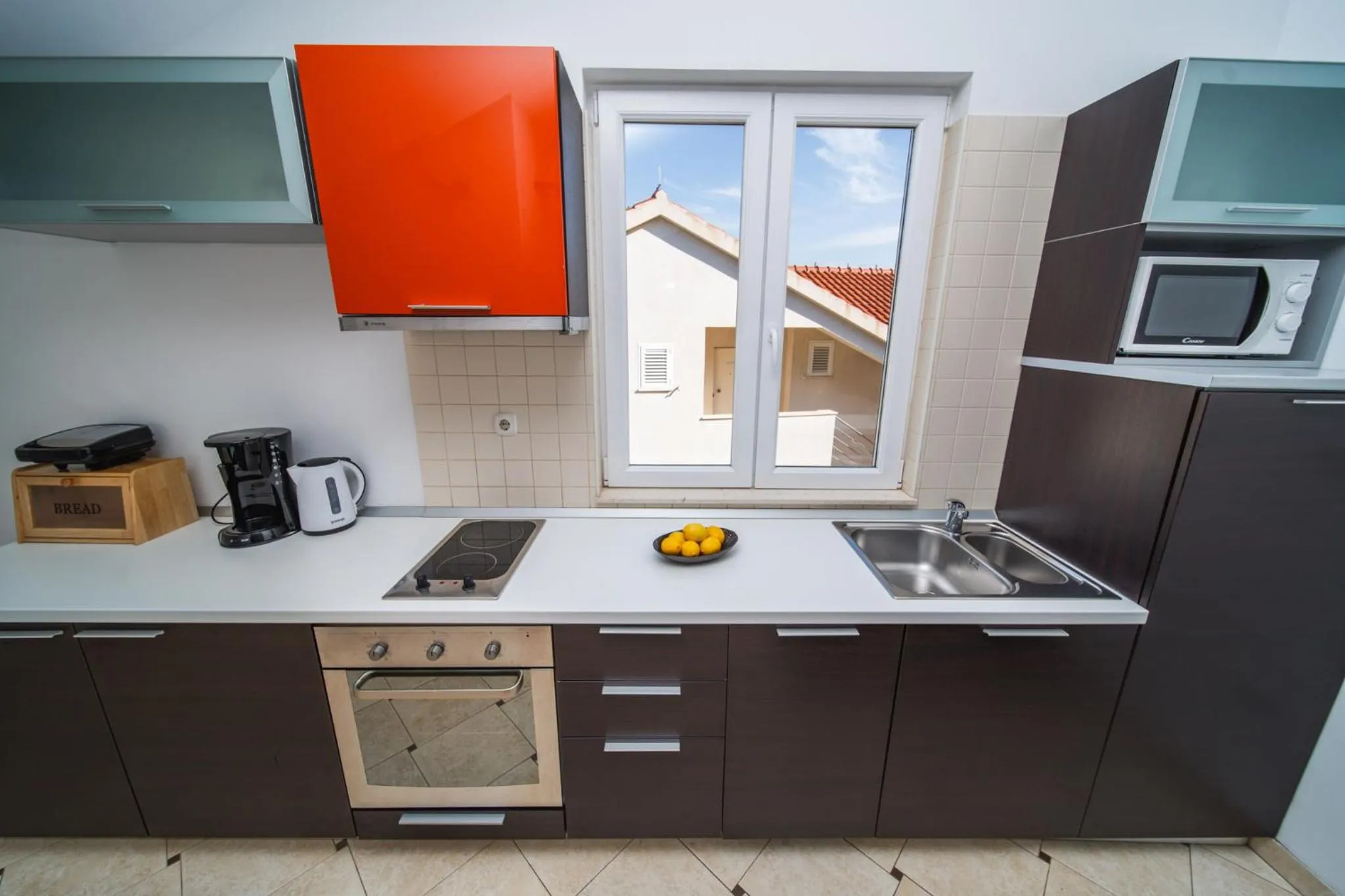 Kitchen or kitchenette in Pervanovo Apartments with Free Parking