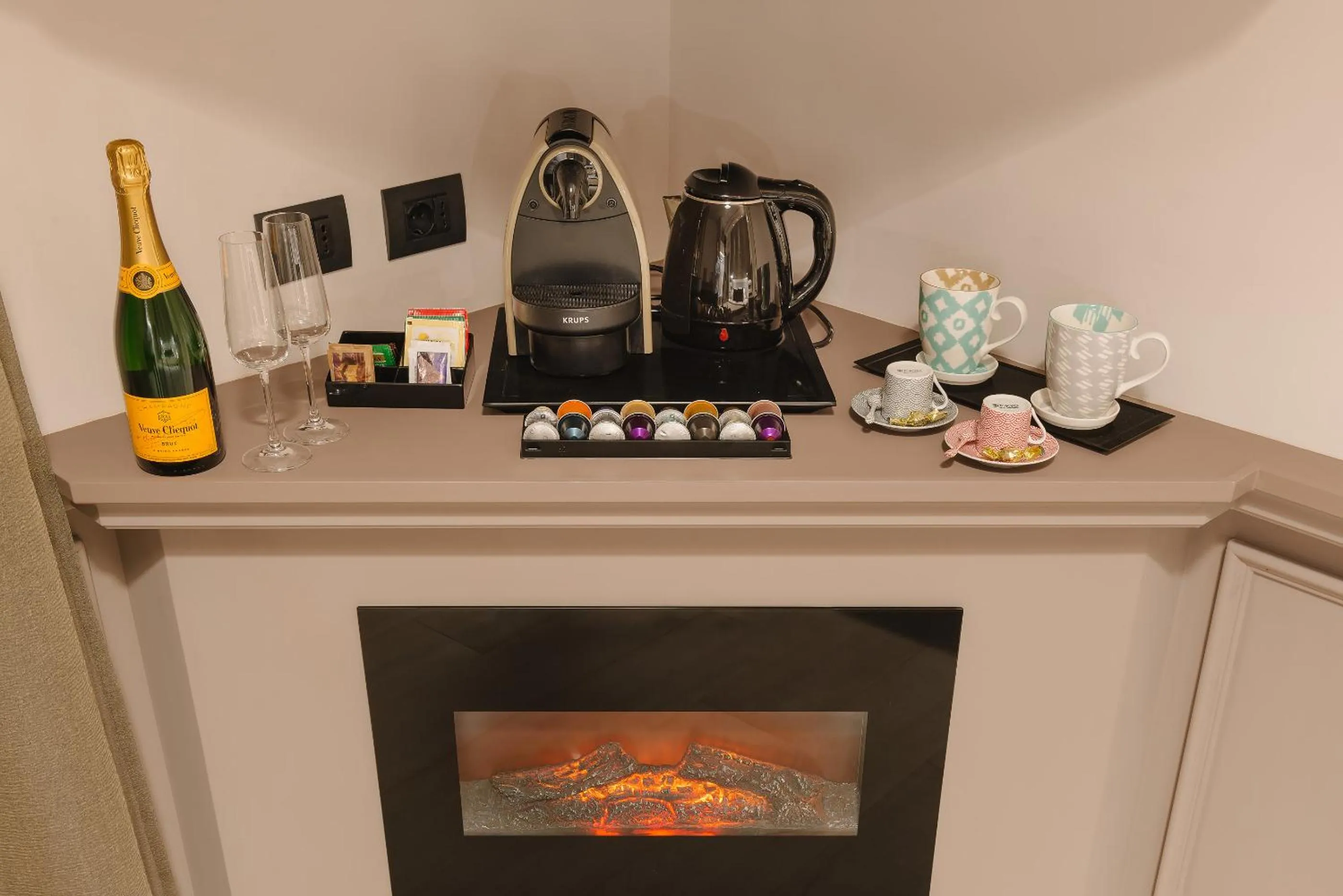 Coffee/tea facilities in Rhea Silvia Luxury Navona