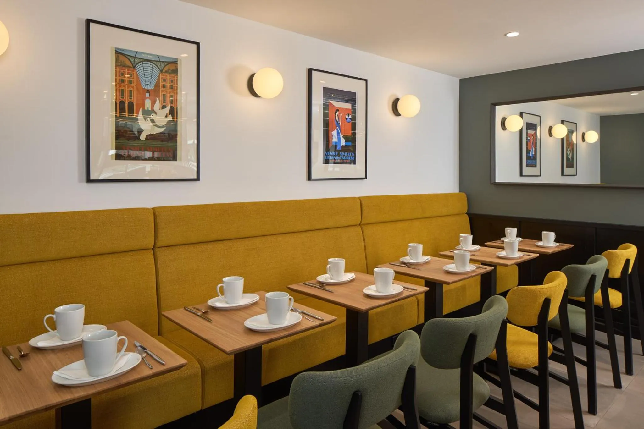 Breakfast in Timhotel Paris Gare de l'Est