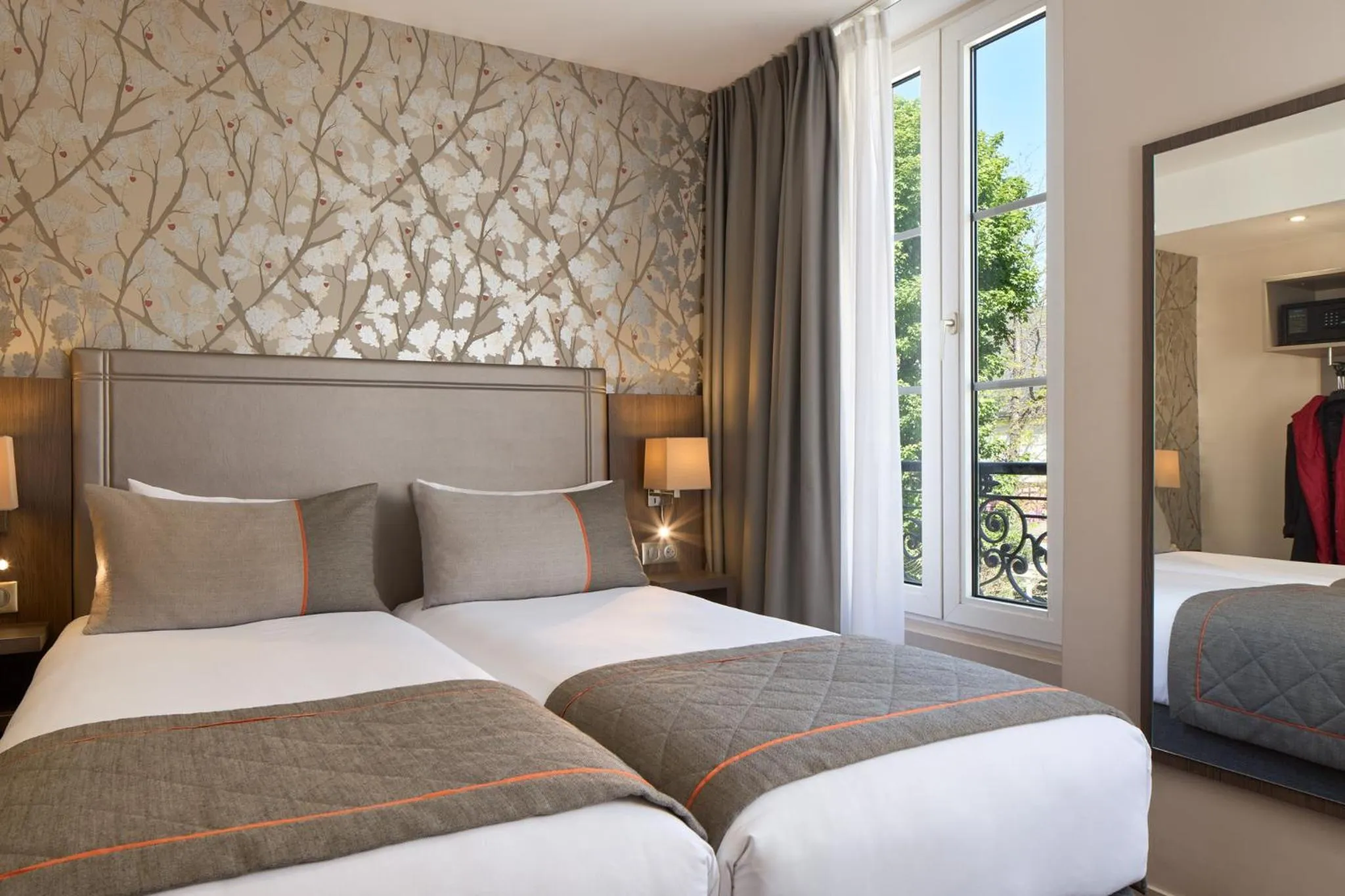 Bedroom, Bed in Timhotel Paris Gare de l'Est