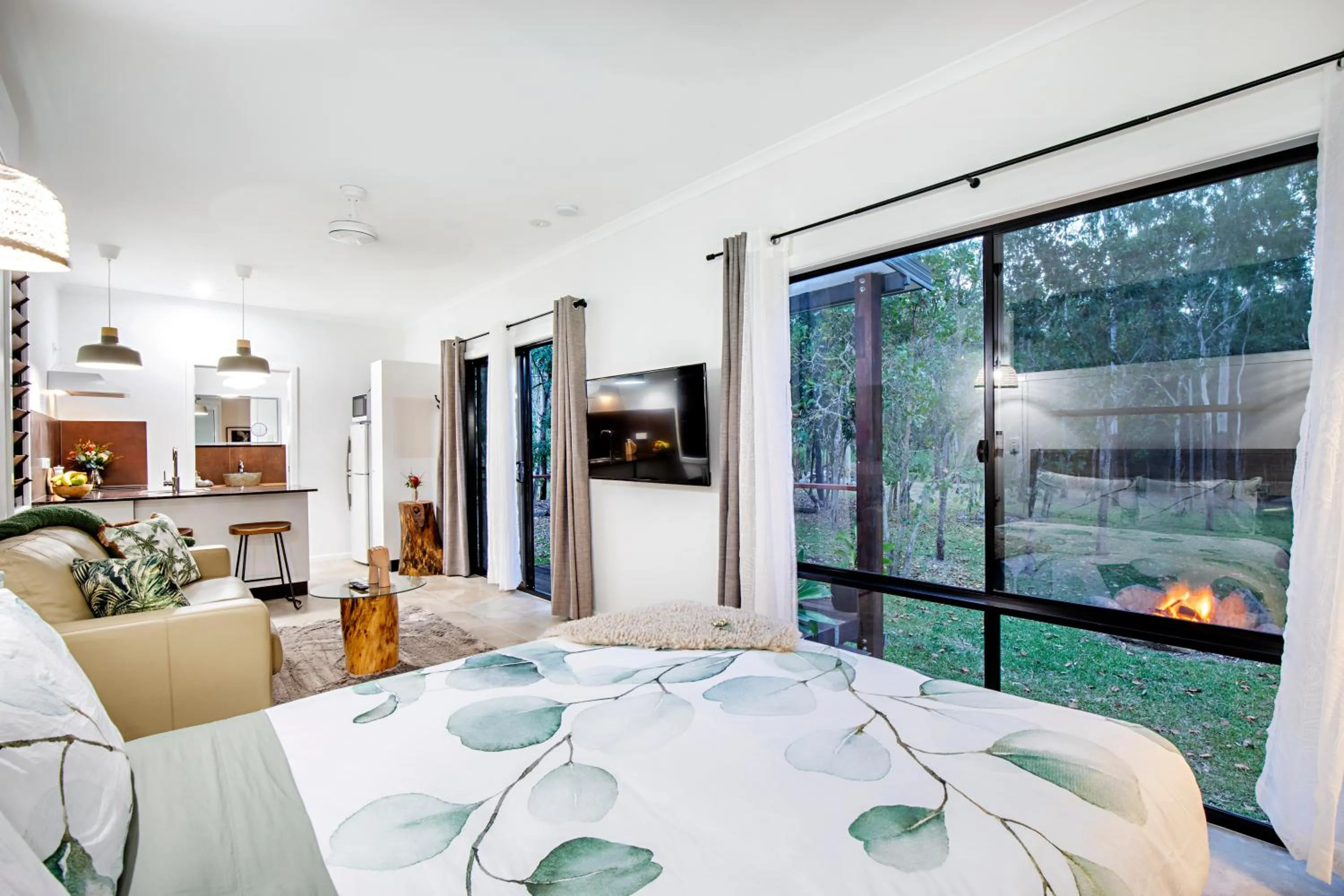 Photo of the whole room in Airlie Beach Eco Cabins - Adults Only