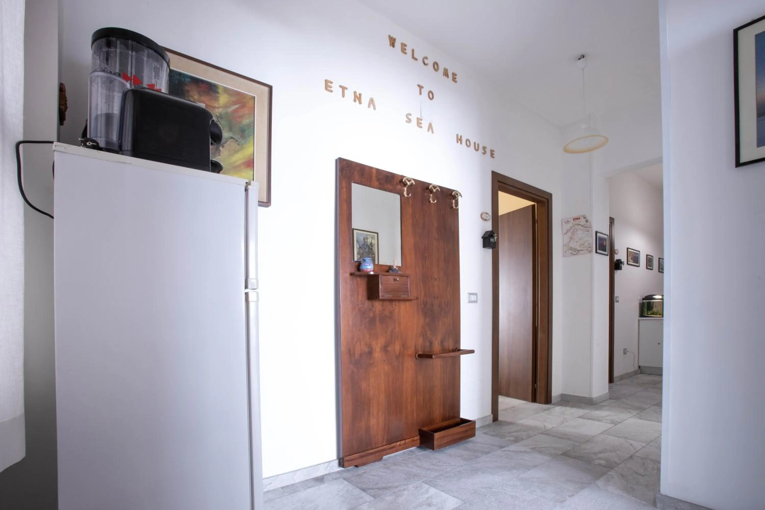 hair dresser in Etna Sea House