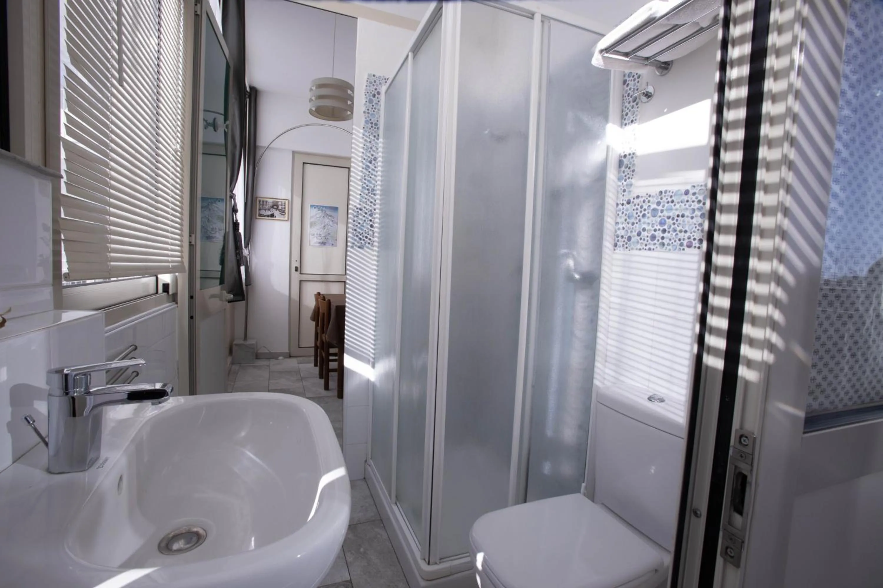 Shower in Etna Sea House