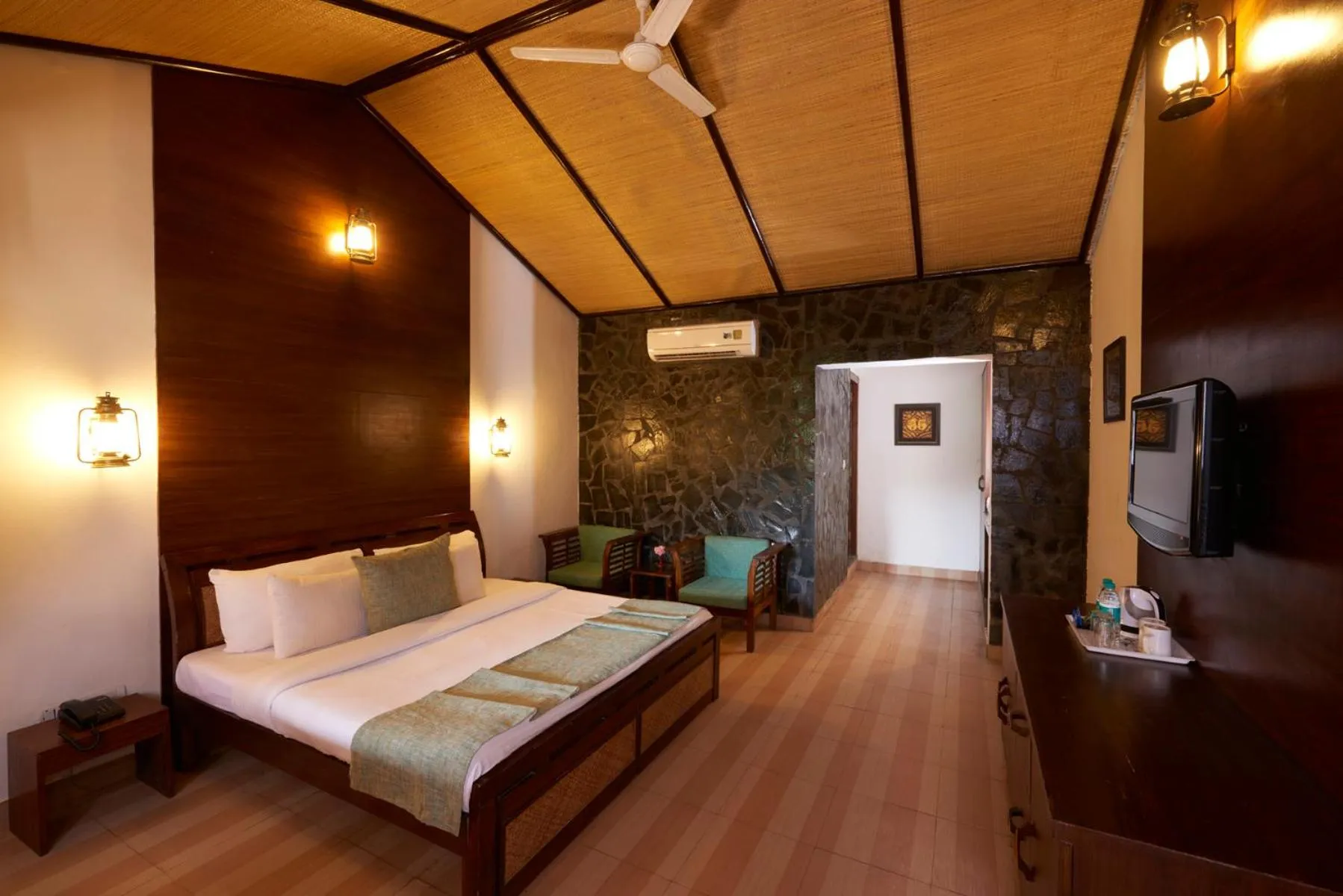 Photo of the whole room, Bed in Aacorn Hideaway Resort & Spa
