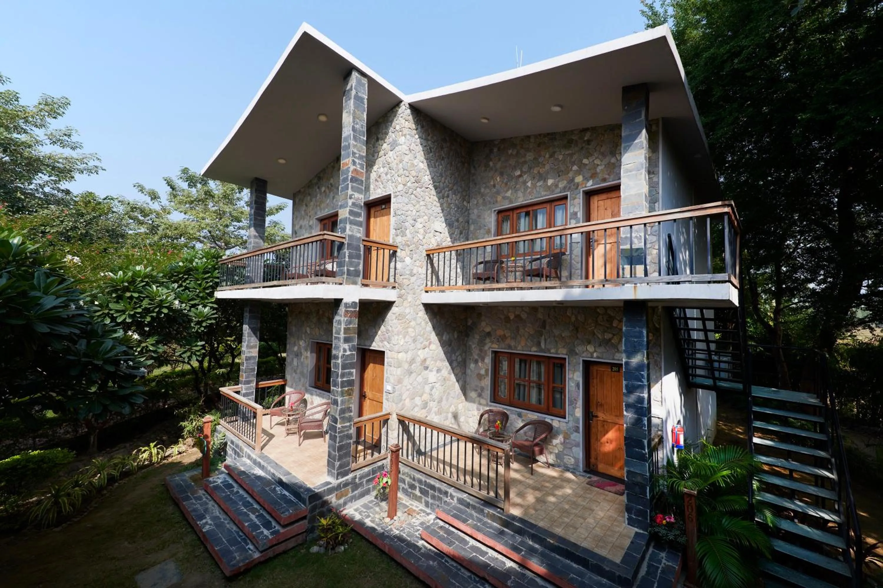 Balcony/Terrace in Aacorn Hideaway Resort & Spa