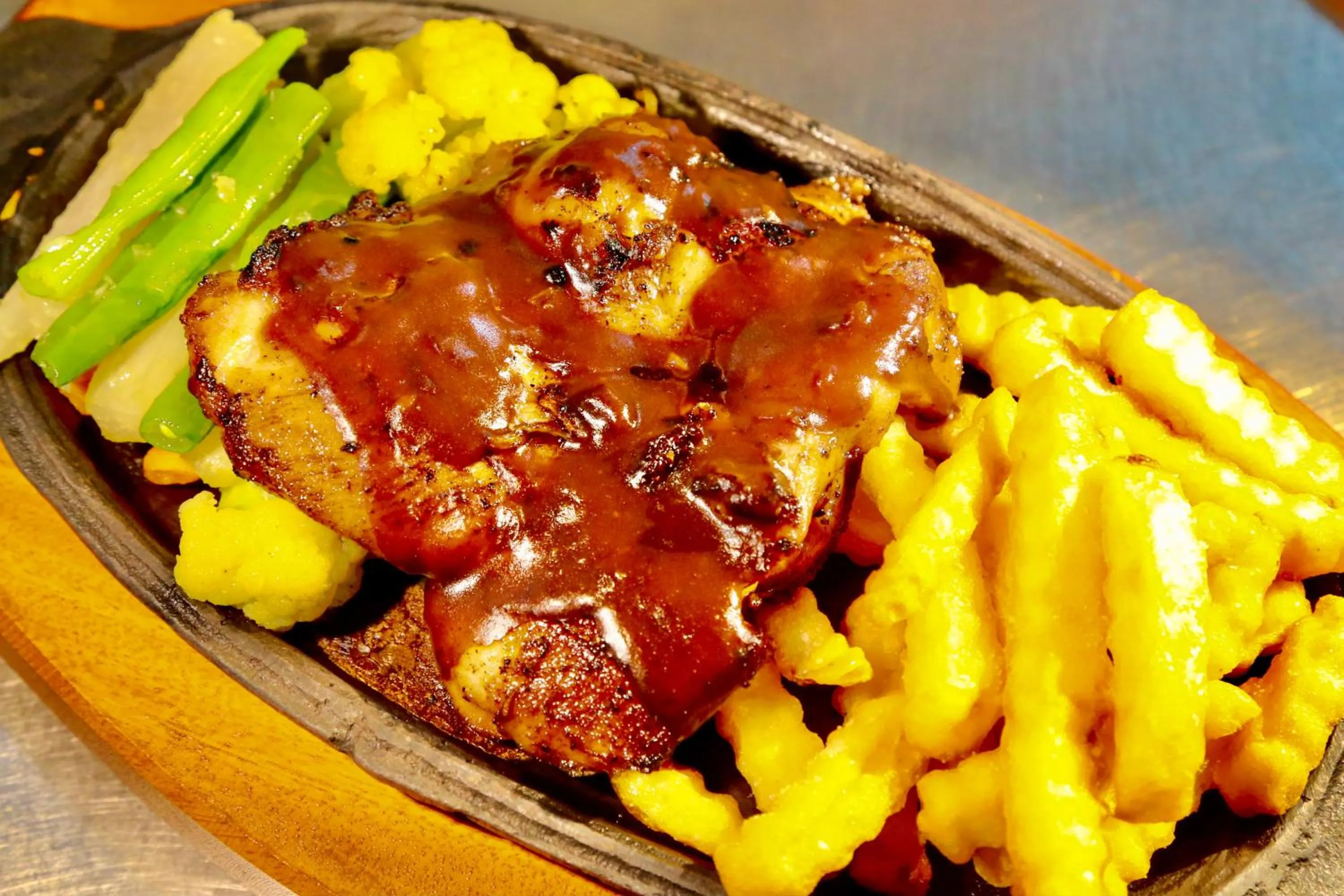 Restaurant/places to eat in Seahouse Bali Indah Beach Inn