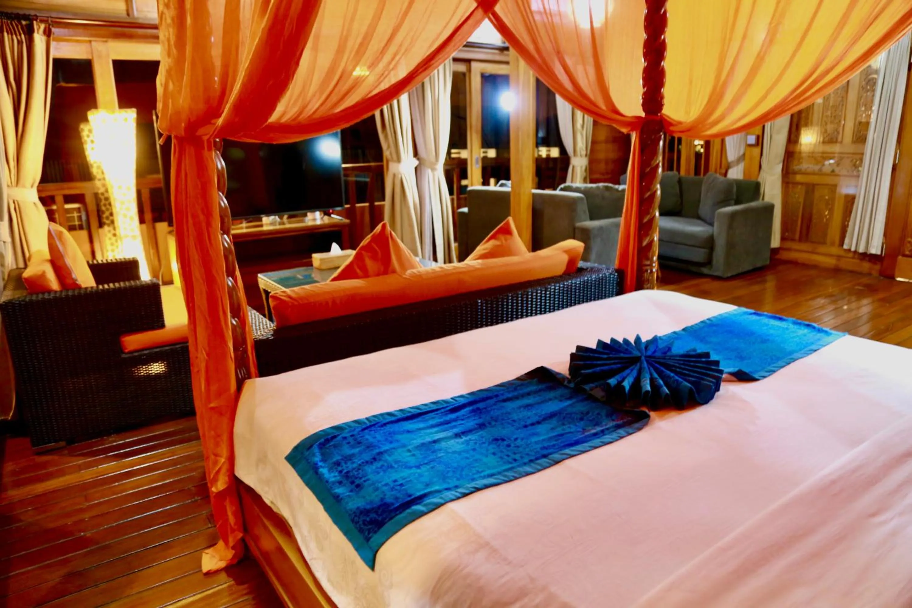 Property building, Bed in Seahouse Bali Indah Beach Inn