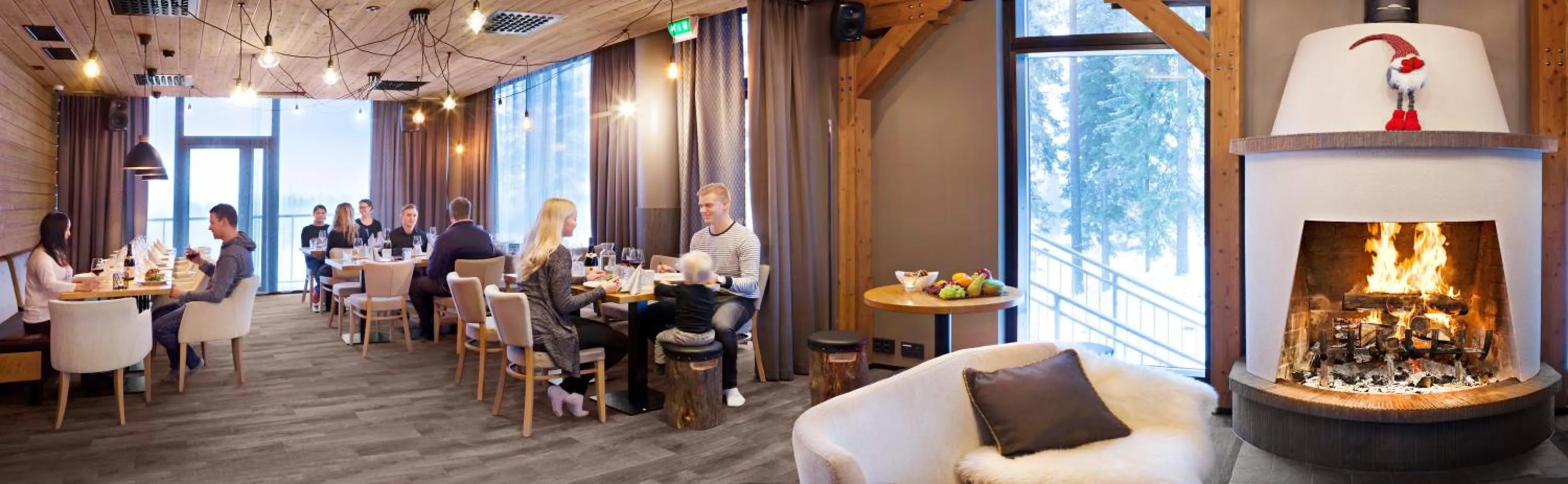 Restaurant/places to eat in Hotel Aateli Hillside