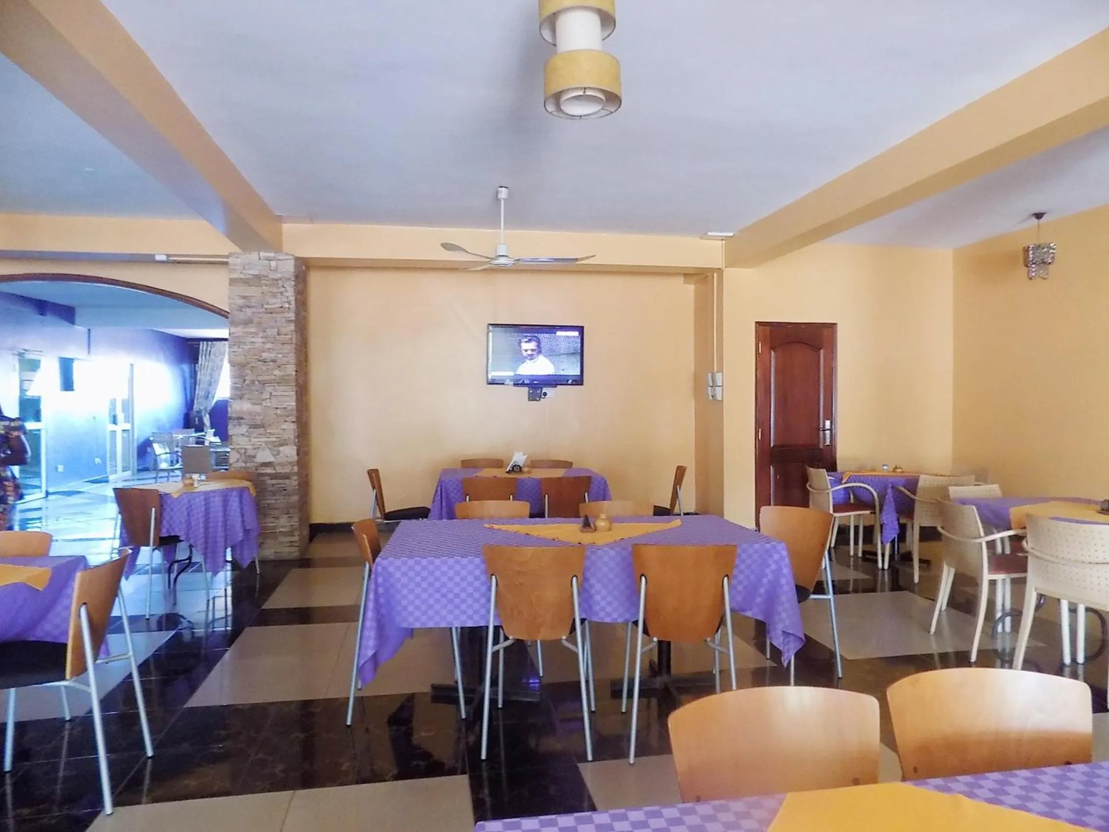 Restaurant/places to eat in G-One Hotel Kampala