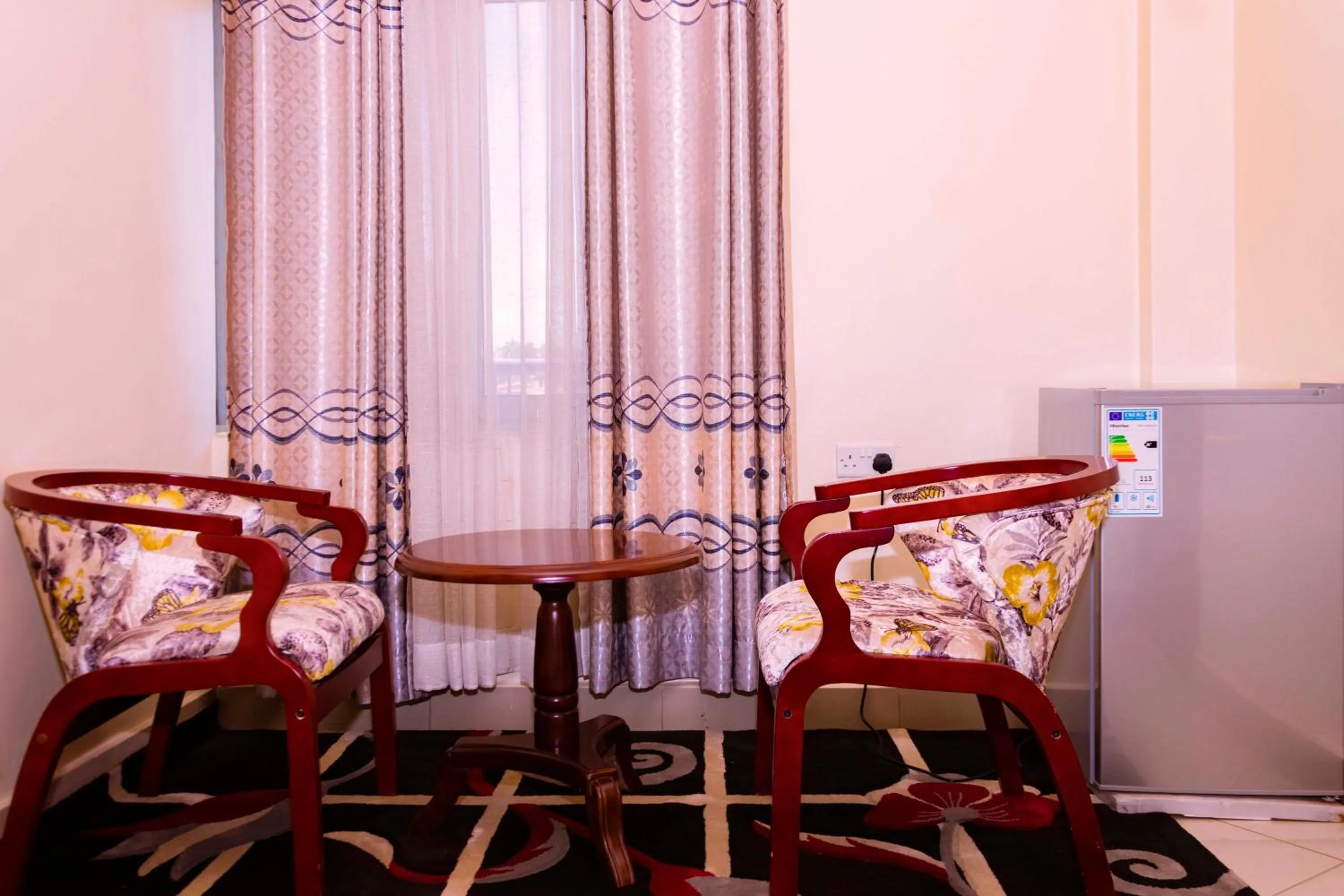 Living room in G-One Hotel Kampala