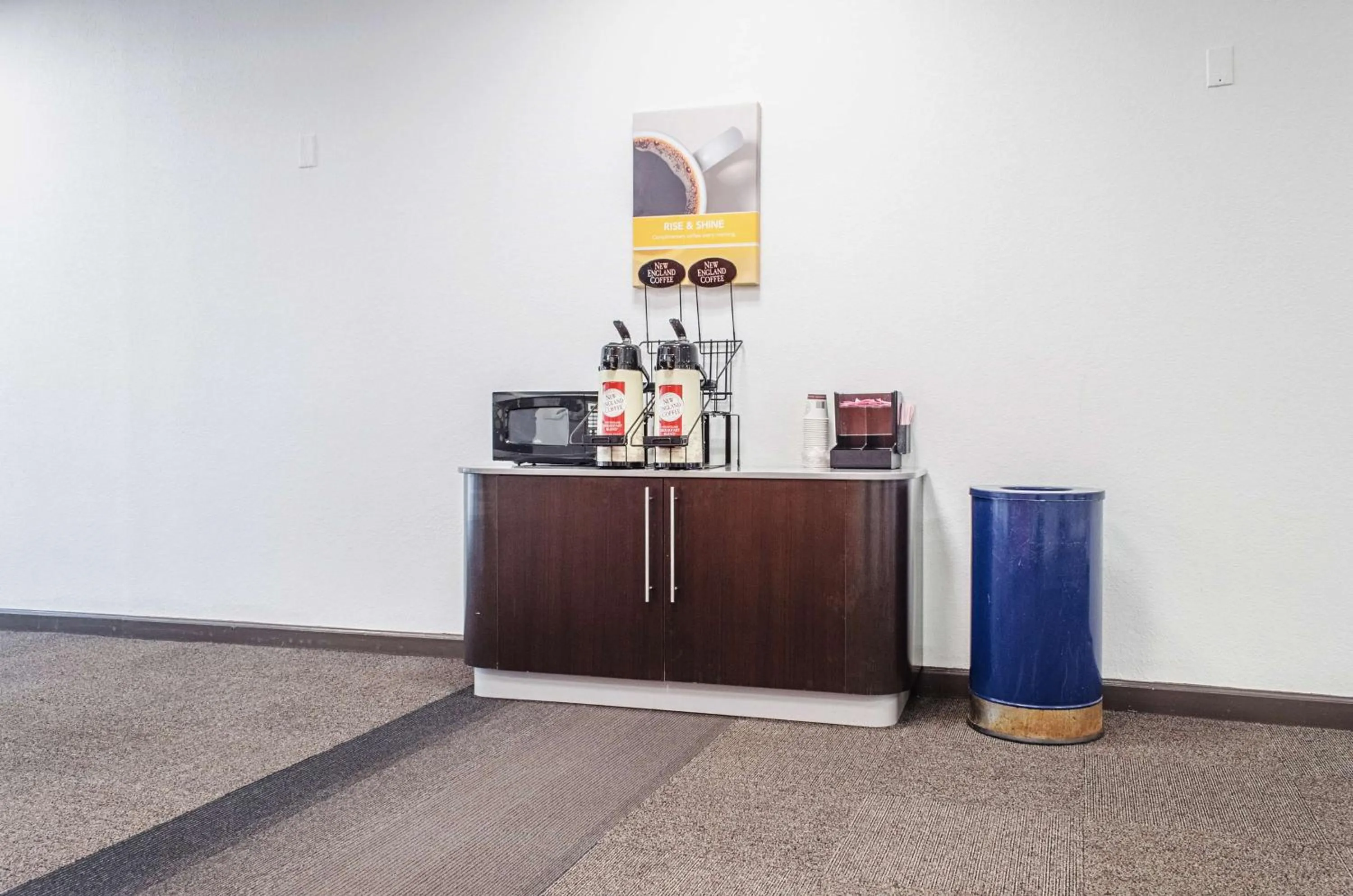 Coffee/tea facilities in Motel 6-Brockton, MA