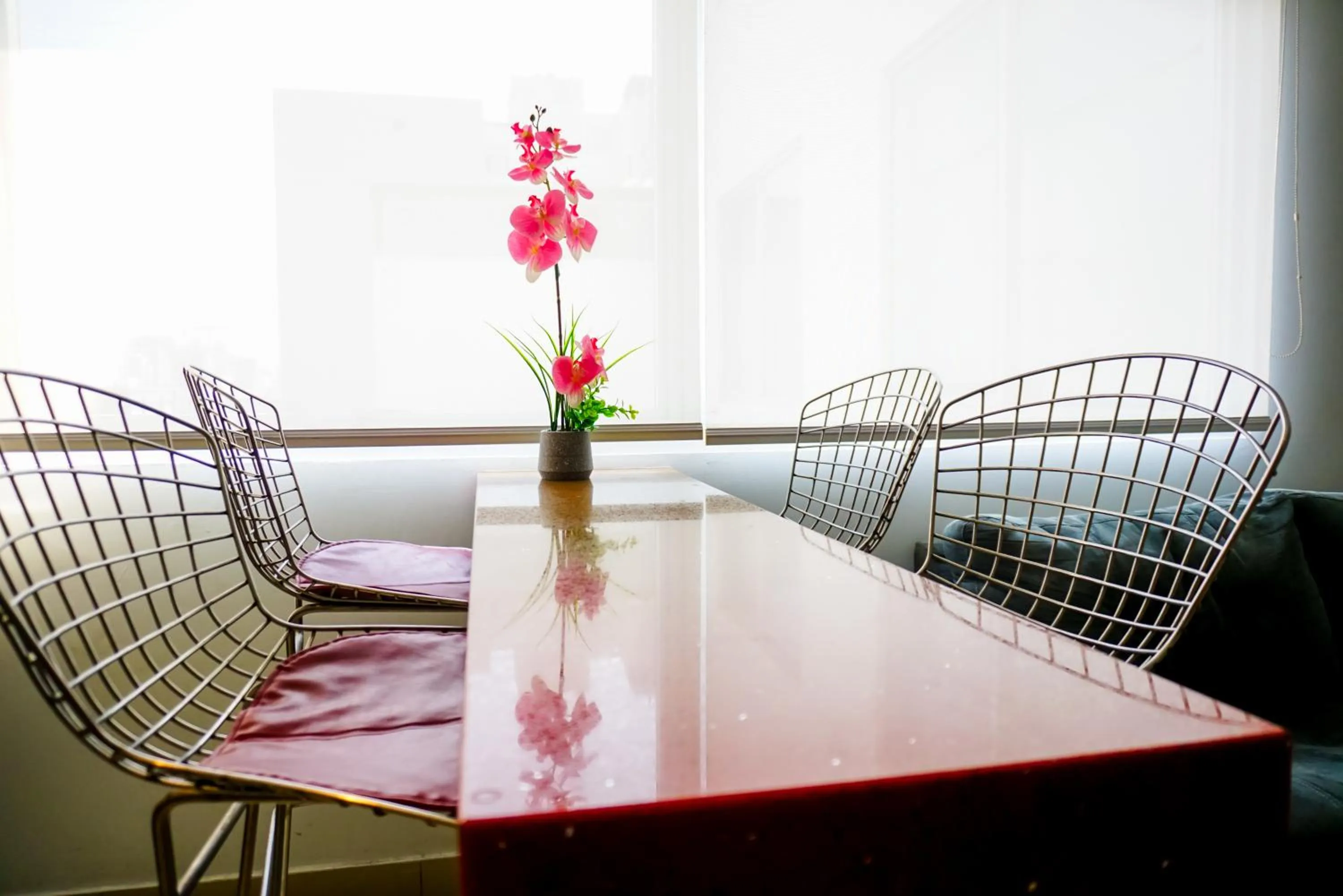 Living room in Apart Hotel Petit Palace Suites
