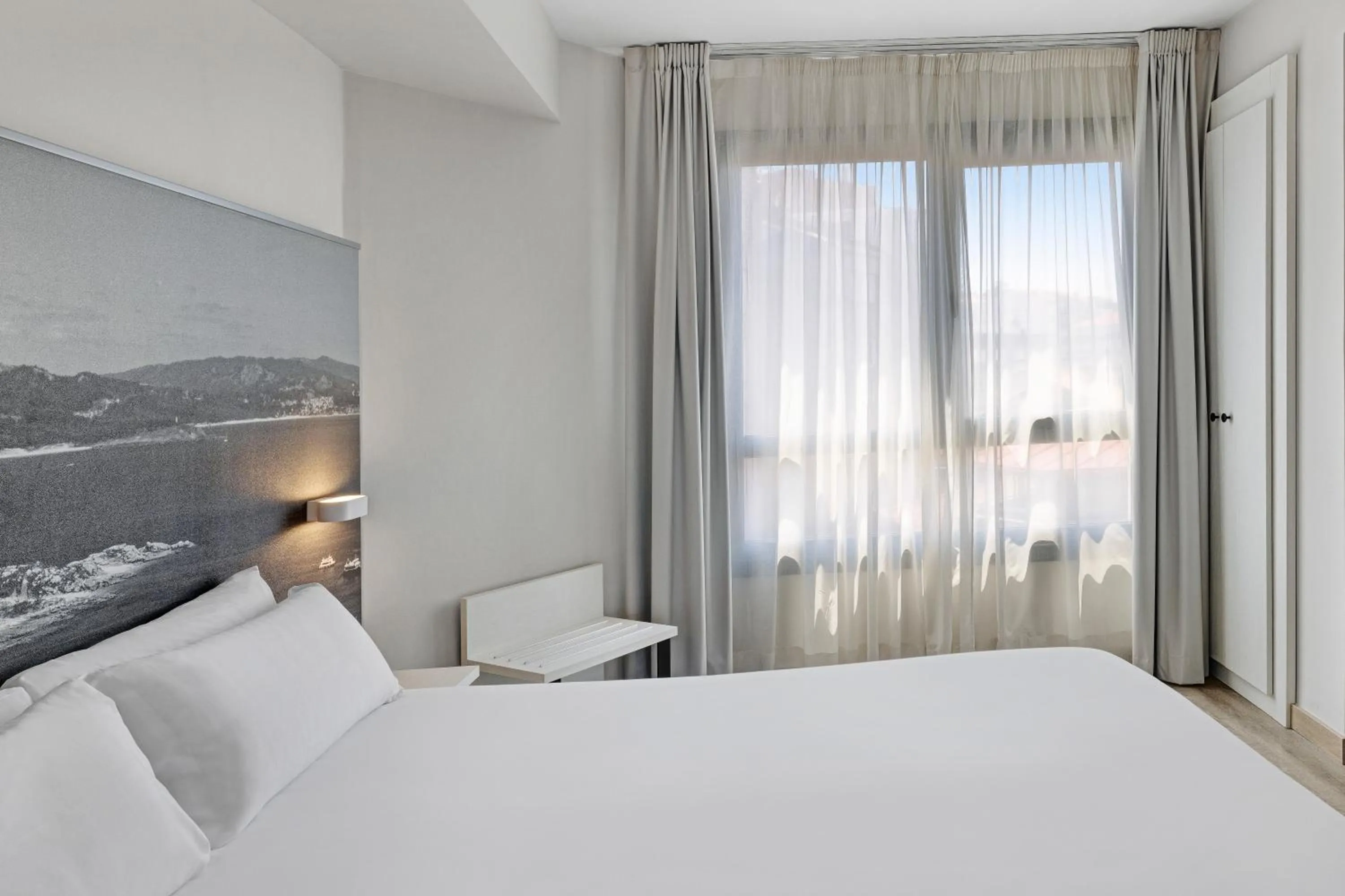 Bedroom, Bed in B&B HOTEL Vigo