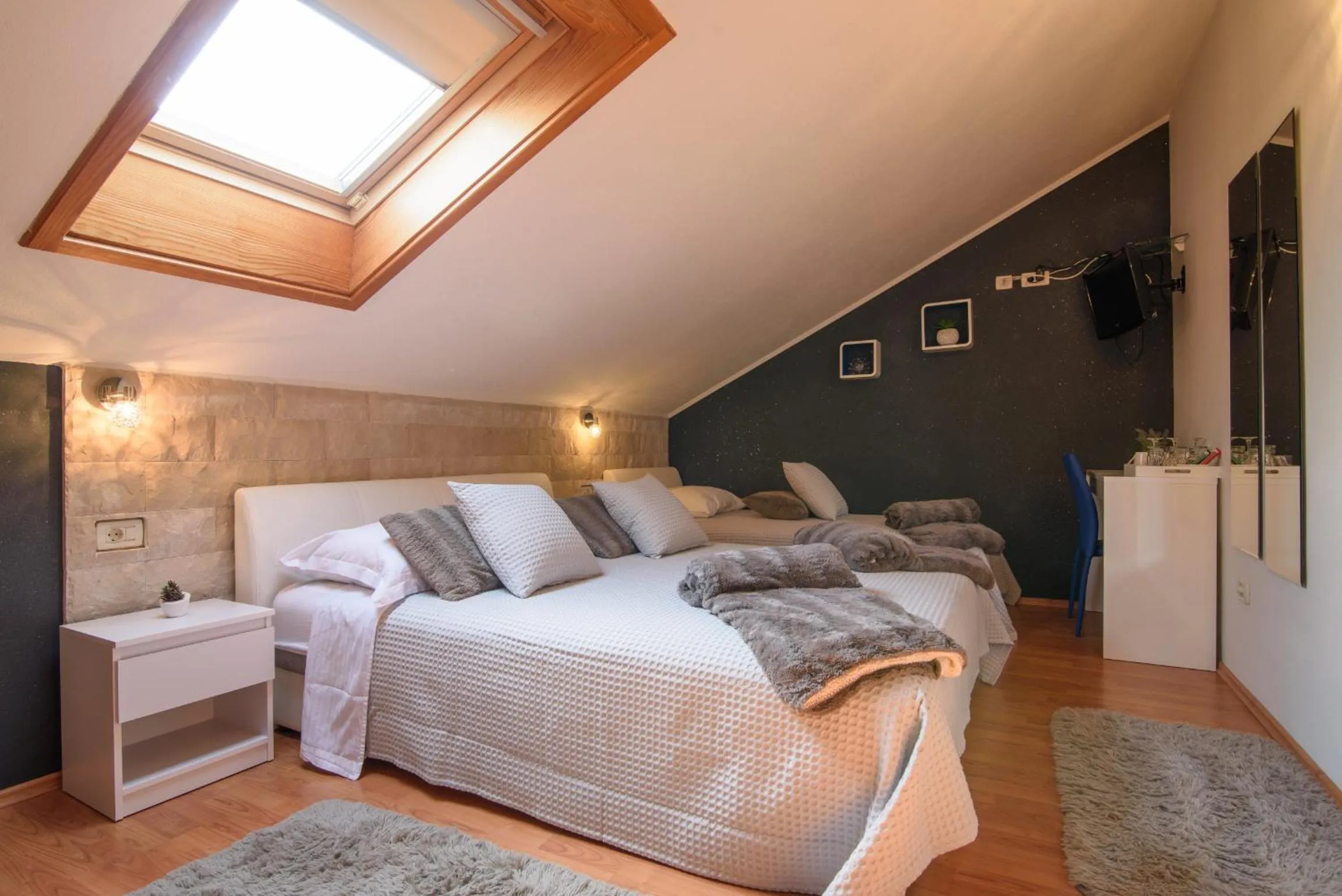 Bedroom, Bed in Villa Jidro