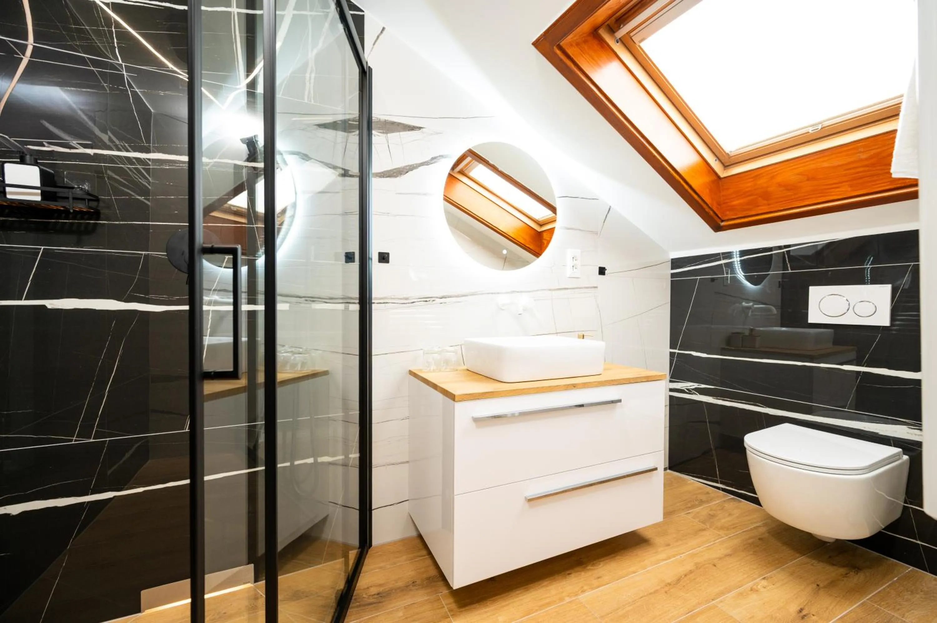 Shower in Villa Jidro