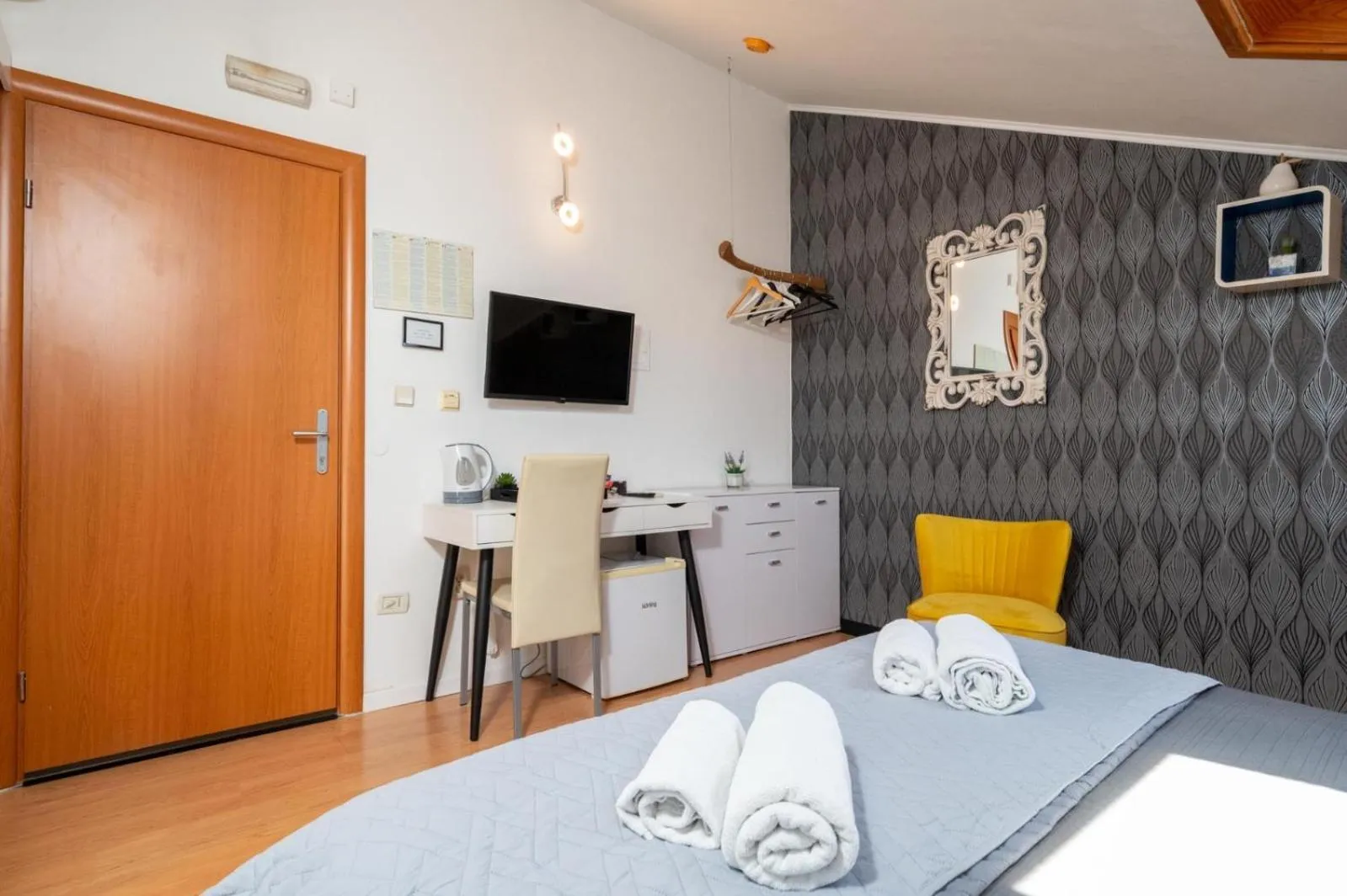 Bedroom, Bed in Villa Jidro