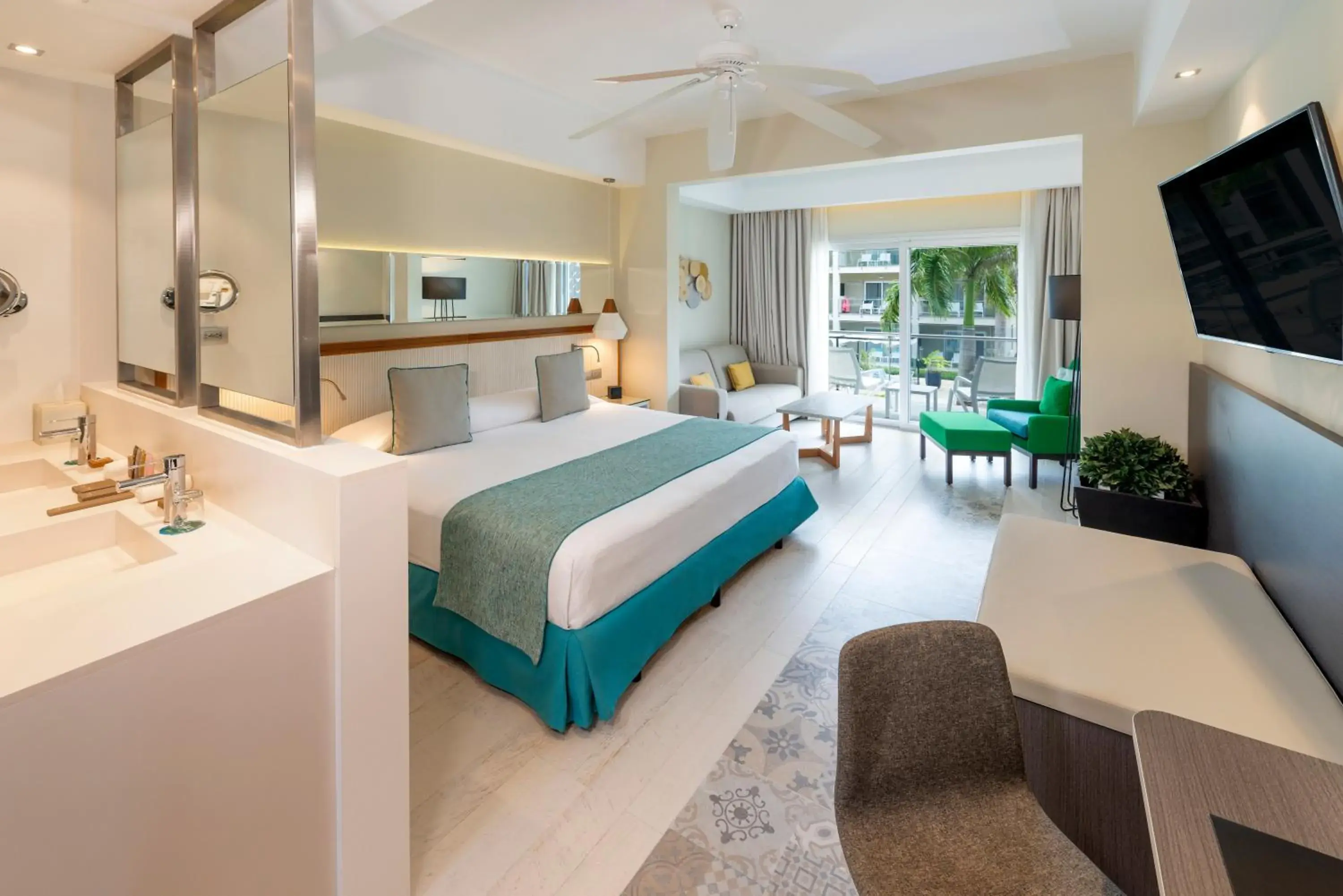 Superior Junior Suite in Catalonia Royal La Romana Adults Only - All Inclusive Superior Junior Suite in Catalonia Royal La Romana Adults Only - All Inclusive