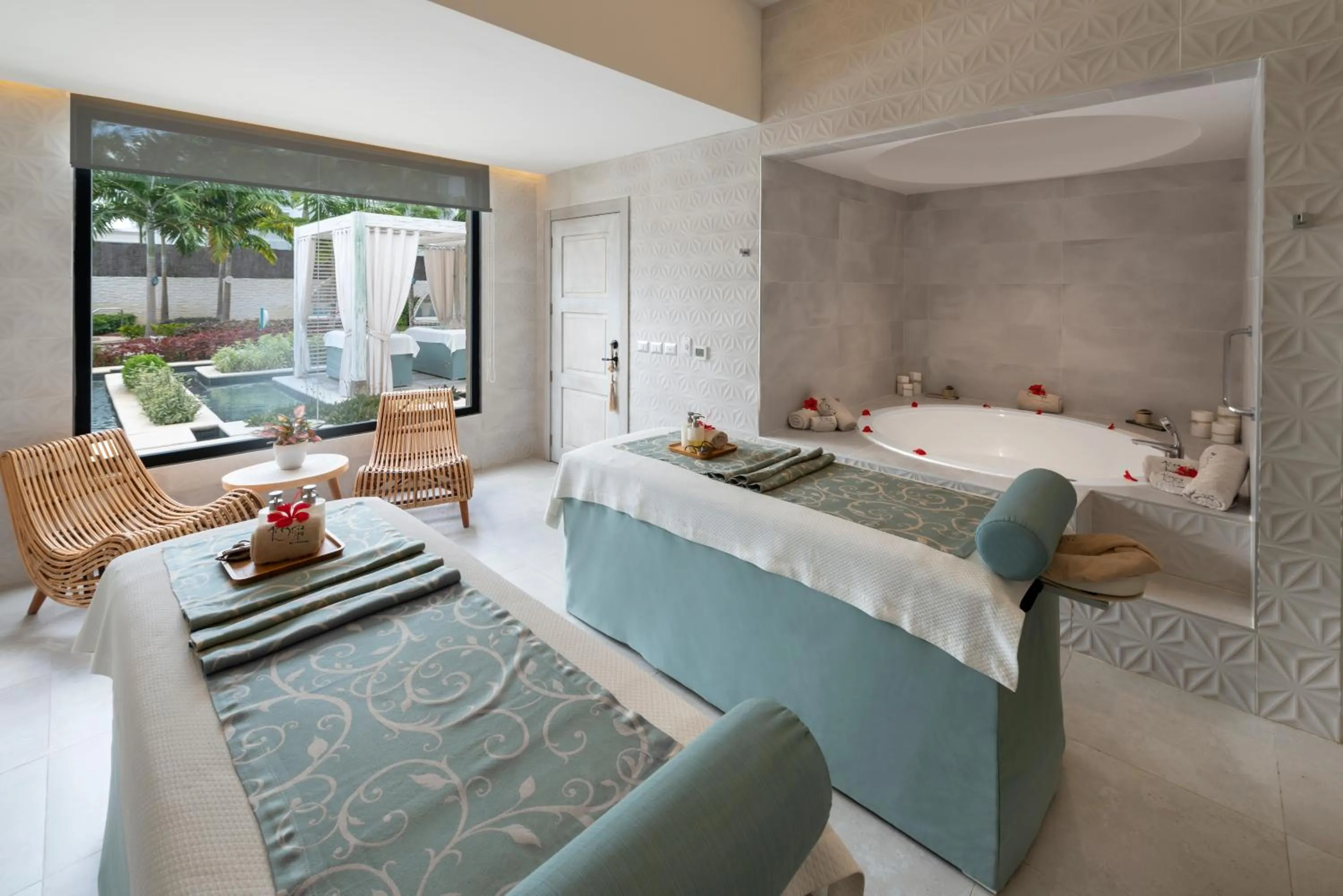 Massage, Bed in Catalonia Royal La Romana Adults Only - All Inclusive