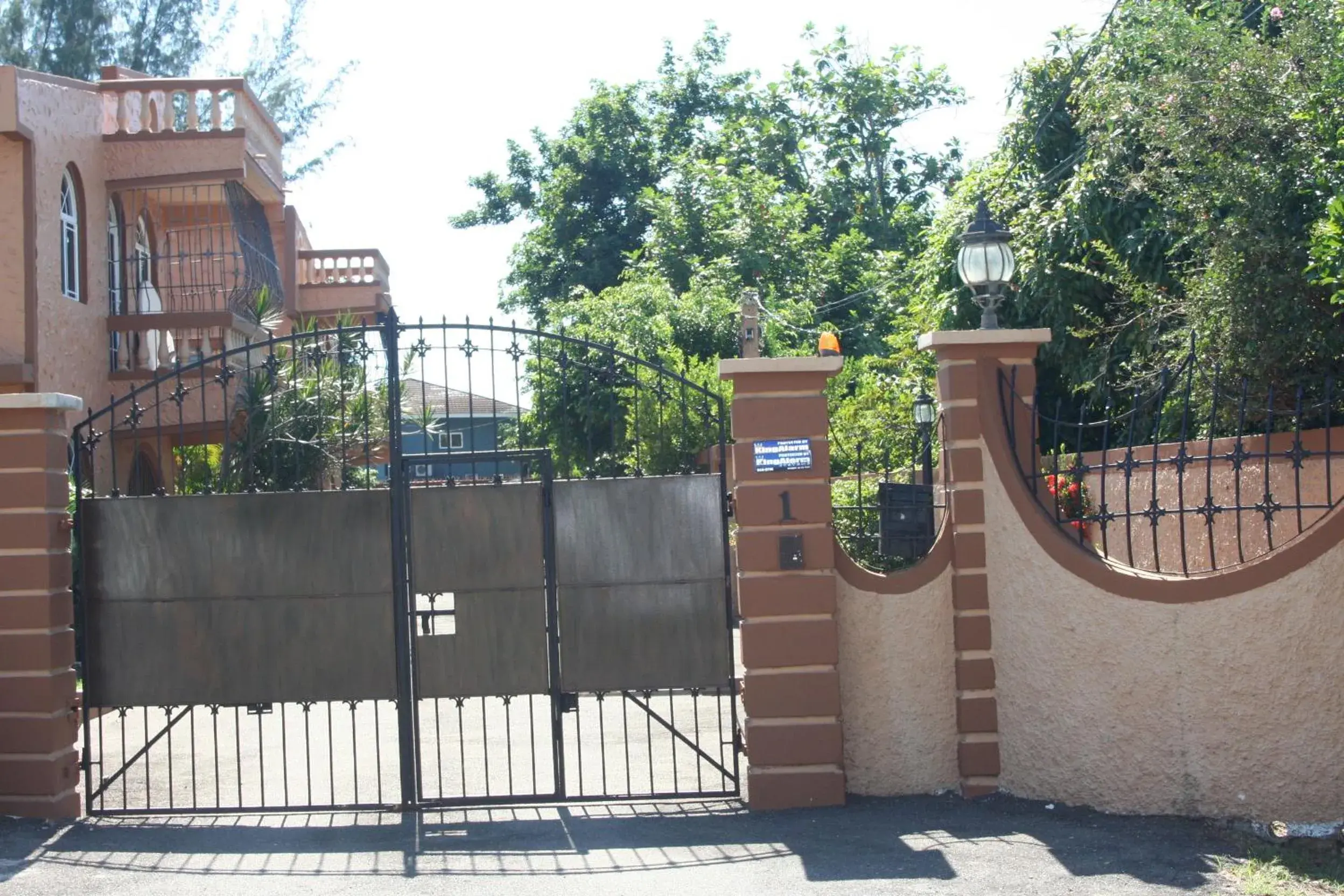 Two-Bedroom Apartment - single occupancy in Cozy Apartment Two-Bedroom Apartment - single occupancy in Cozy Apartment