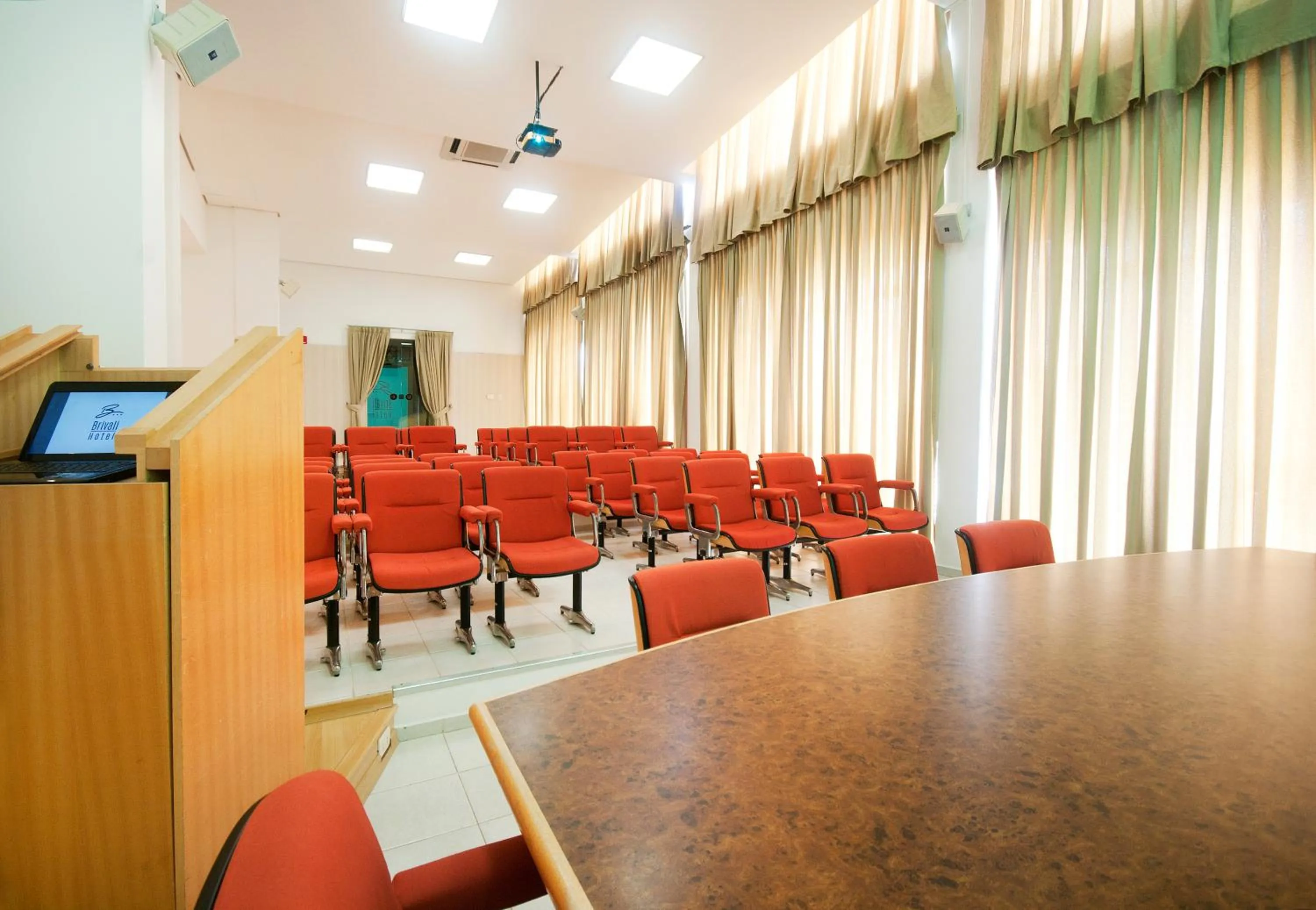 Meeting/conference room in Brivali Hotel e Eventos