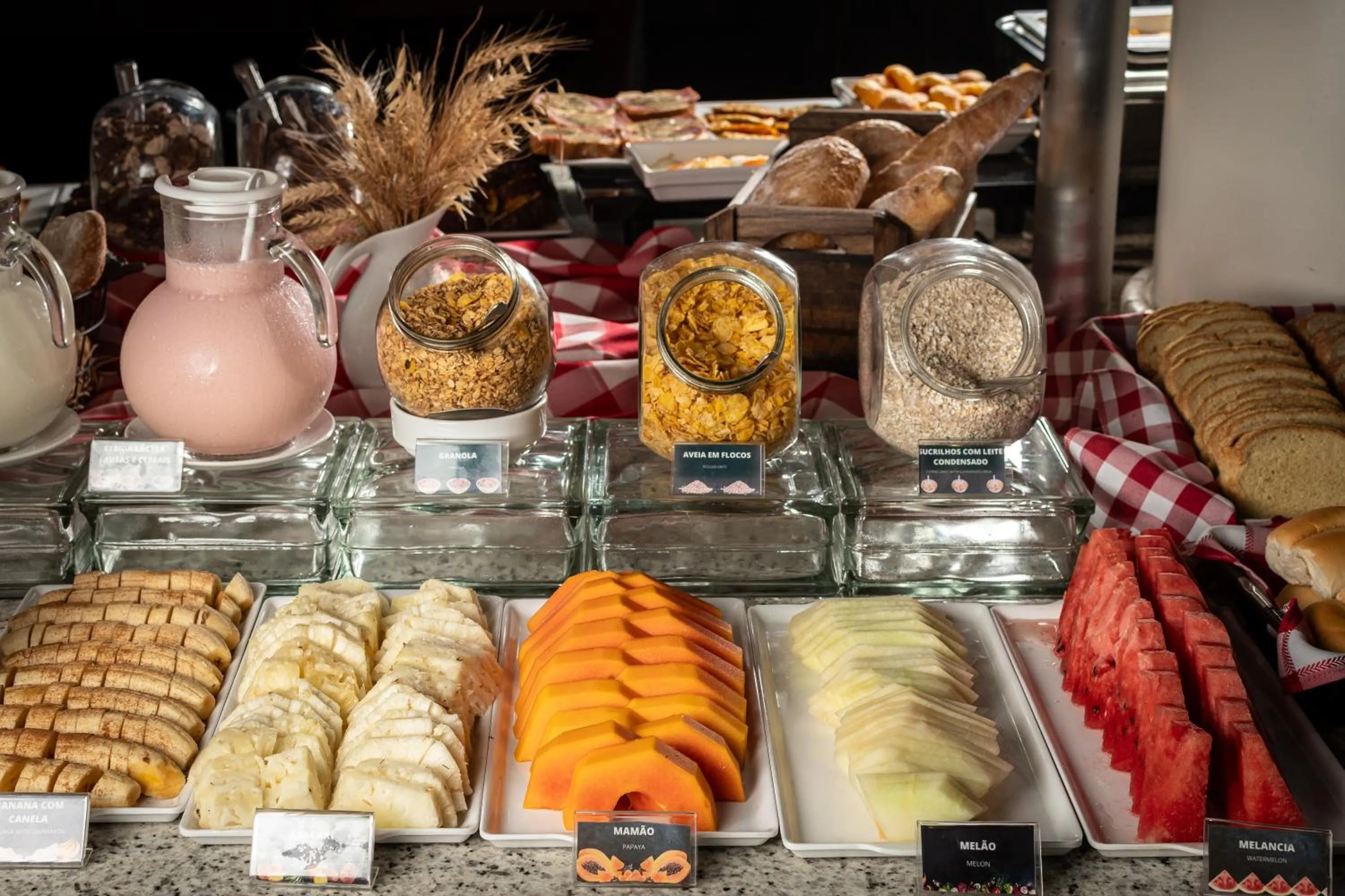 Breakfast in Brivali Hotel e Eventos