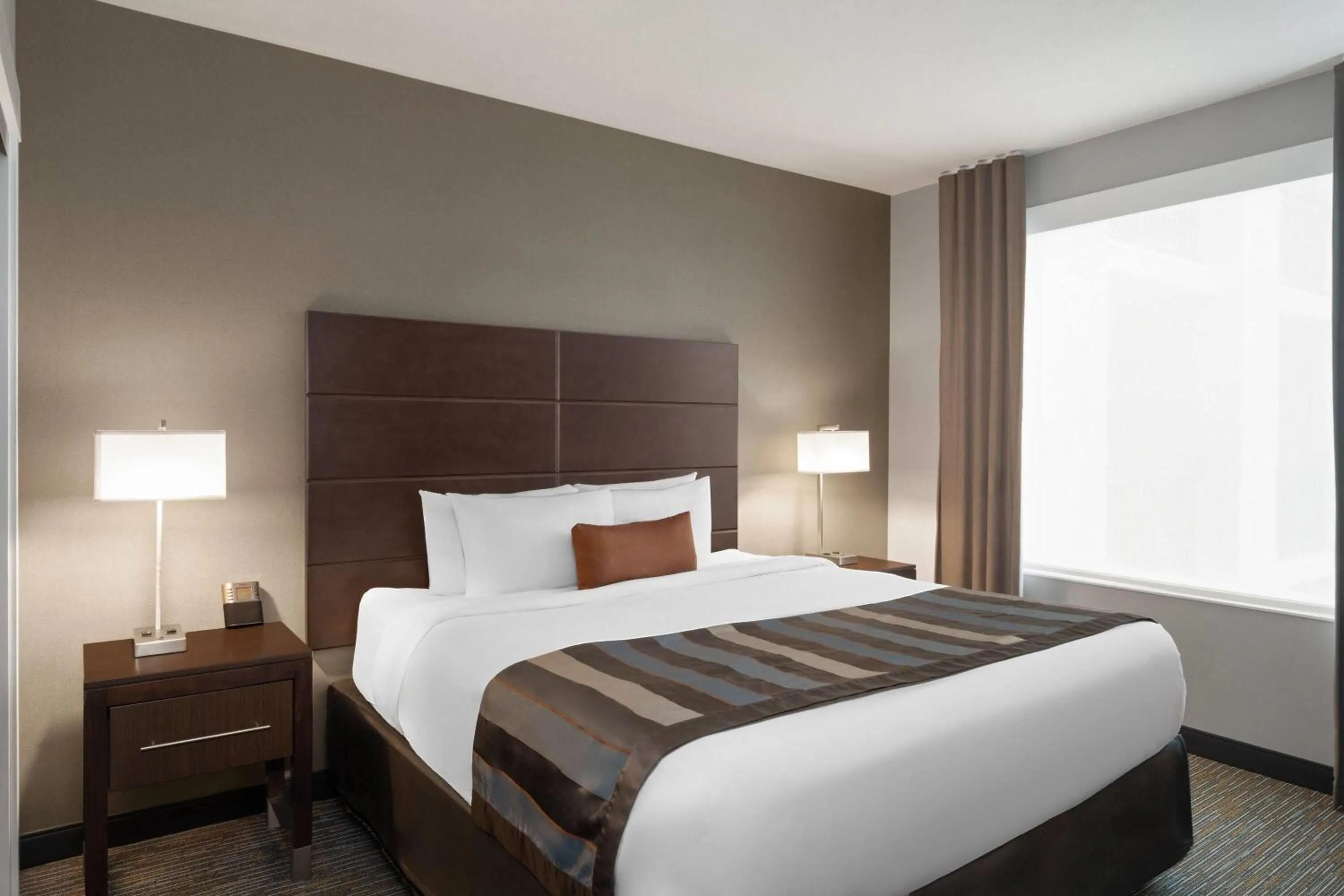 Photo of the whole room, Bed in Wingate by Wyndham Hurricane Zion National Park