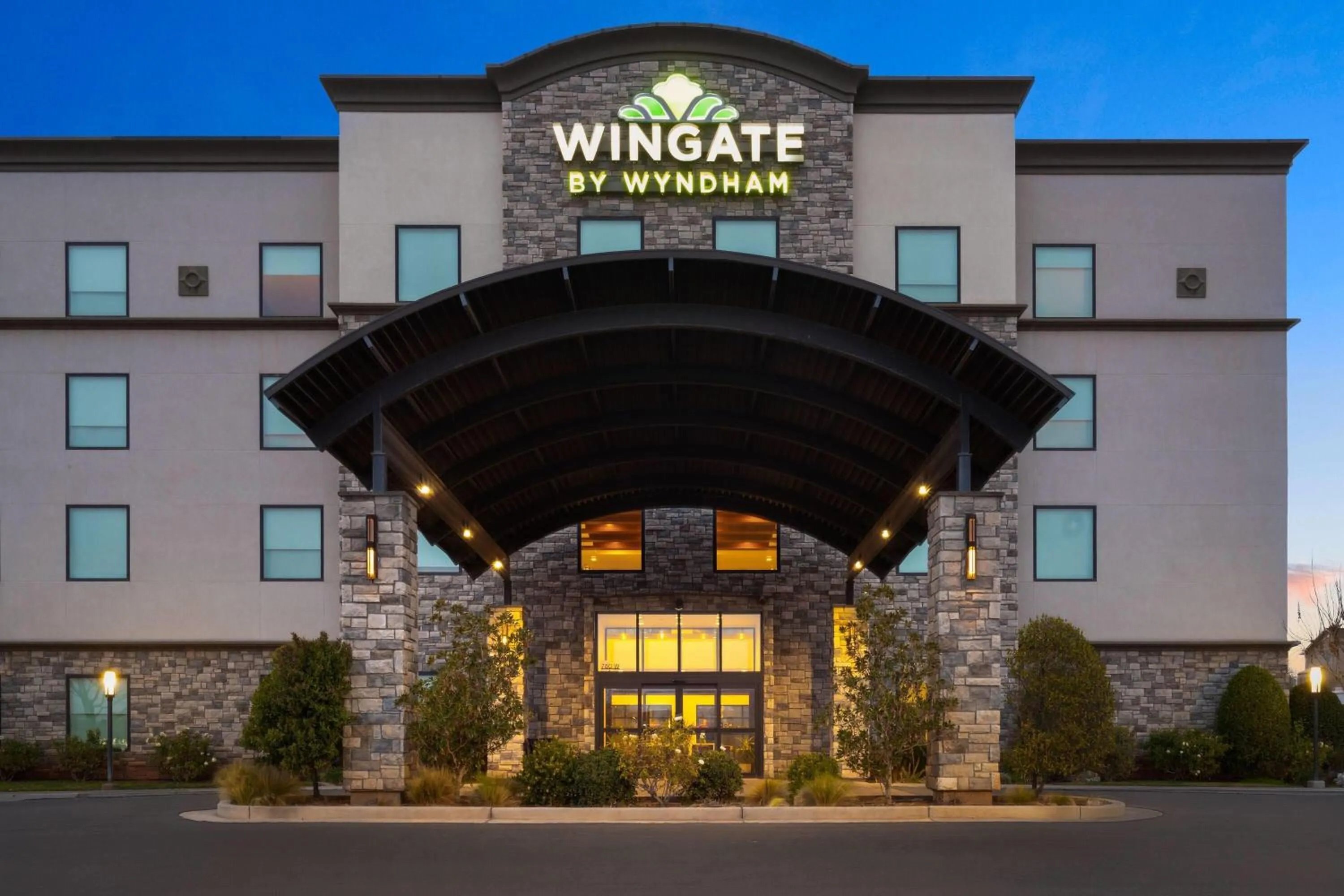 Property building in Wingate by Wyndham Hurricane Zion National Park