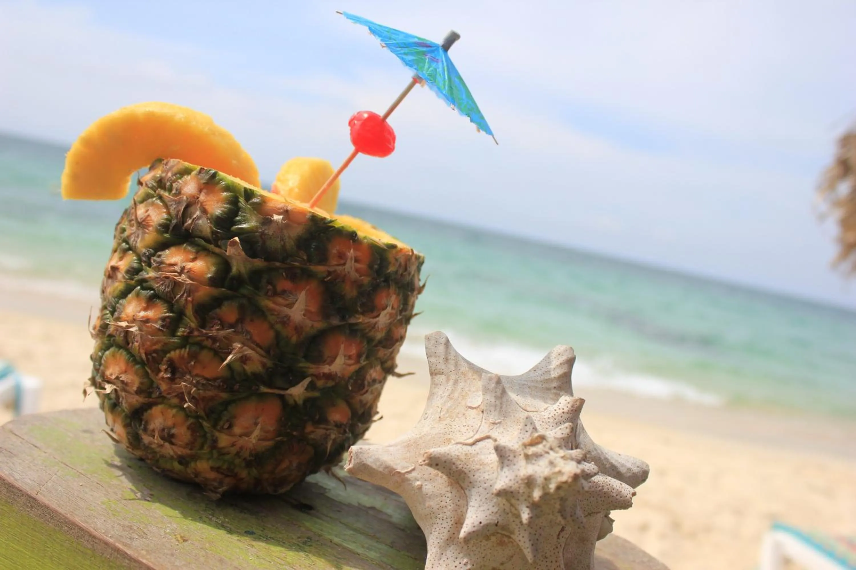 Food and drinks in Pura Vida Baru - La Casa del Cholo