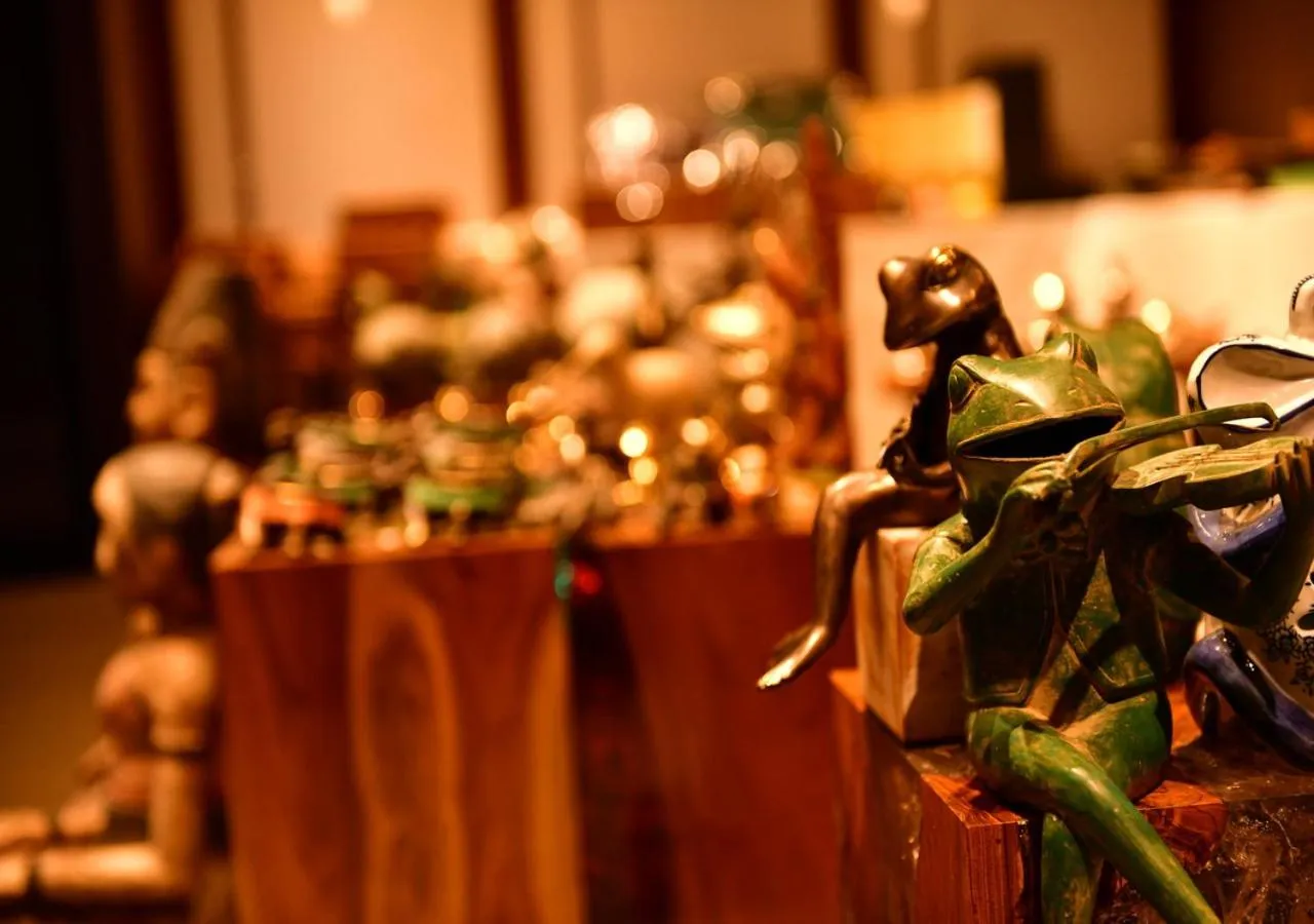 On-site shops in Balinese onsen ryokan Hakone Airu