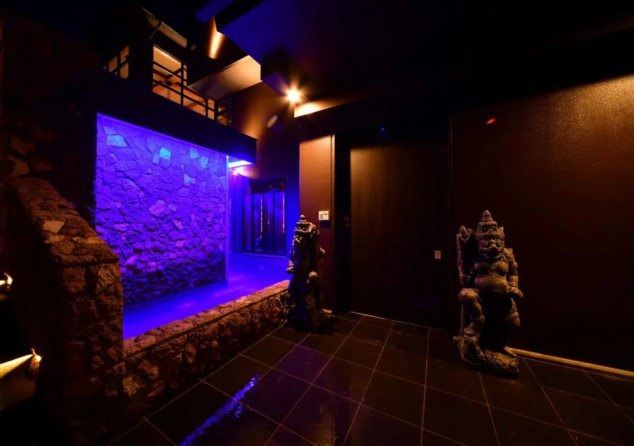 Facade/entrance in Balinese onsen ryokan Hakone Airu