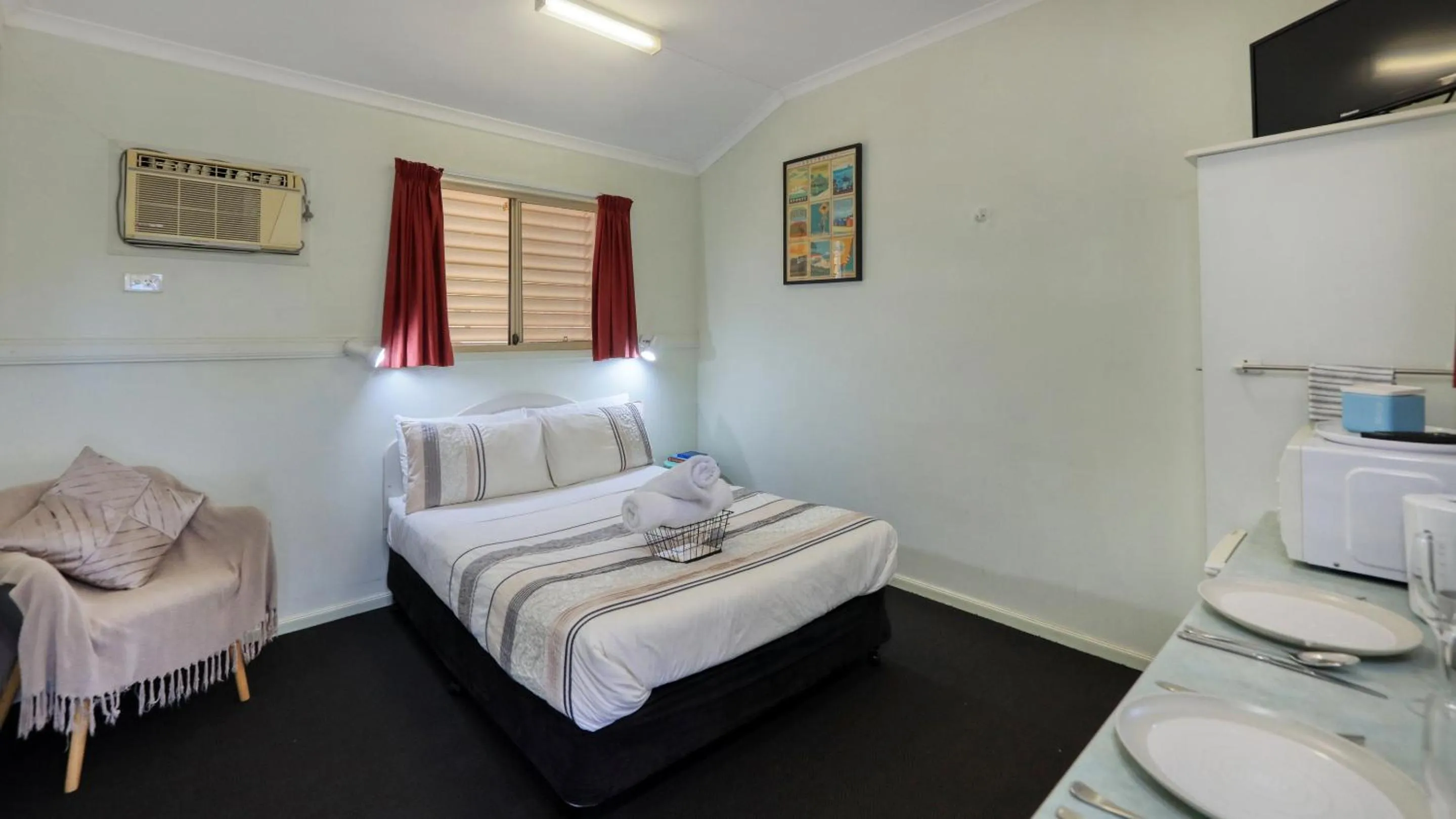 TV and multimedia in Silver Wattle Cabins