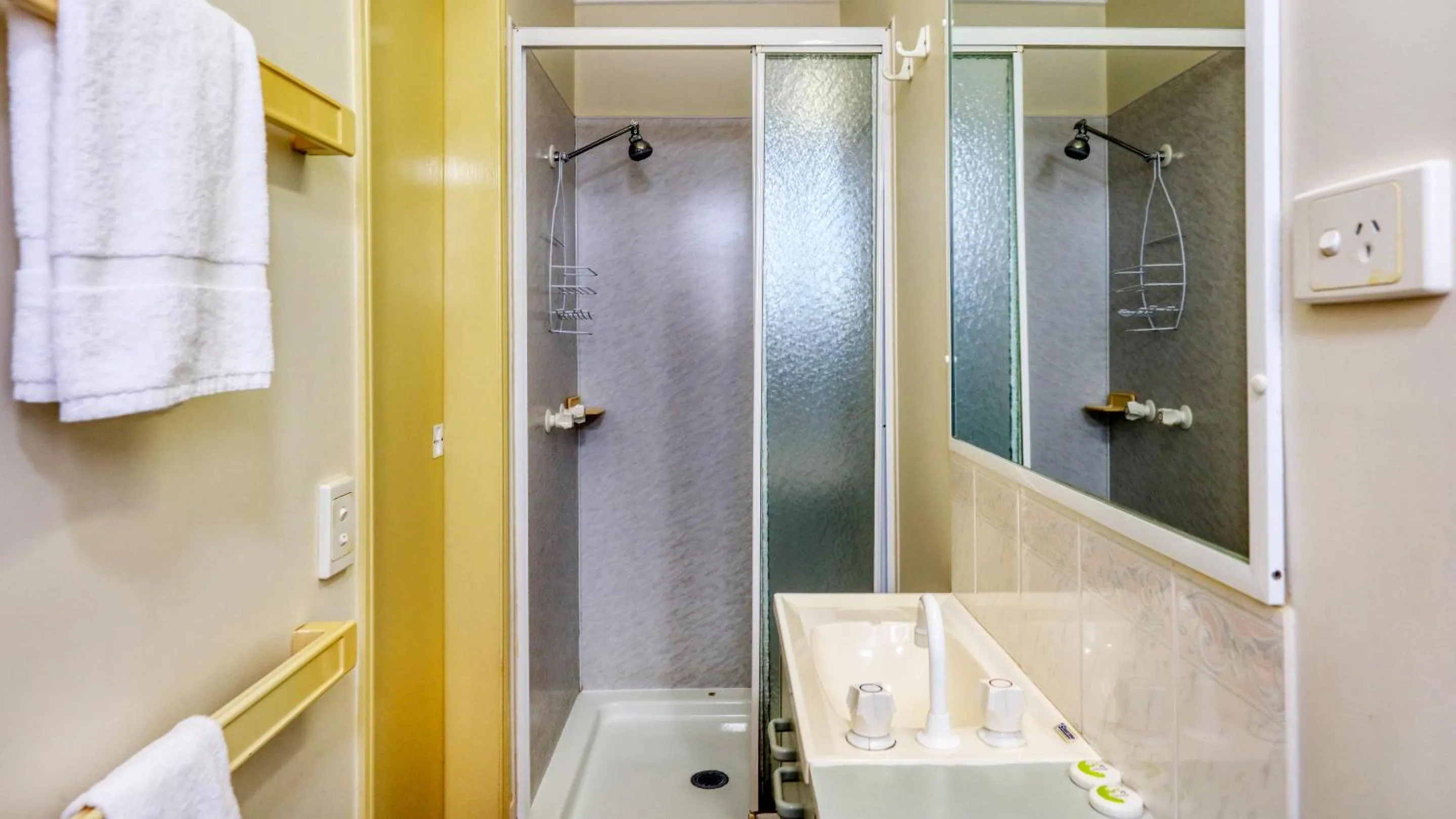 towels in Silver Wattle Cabins