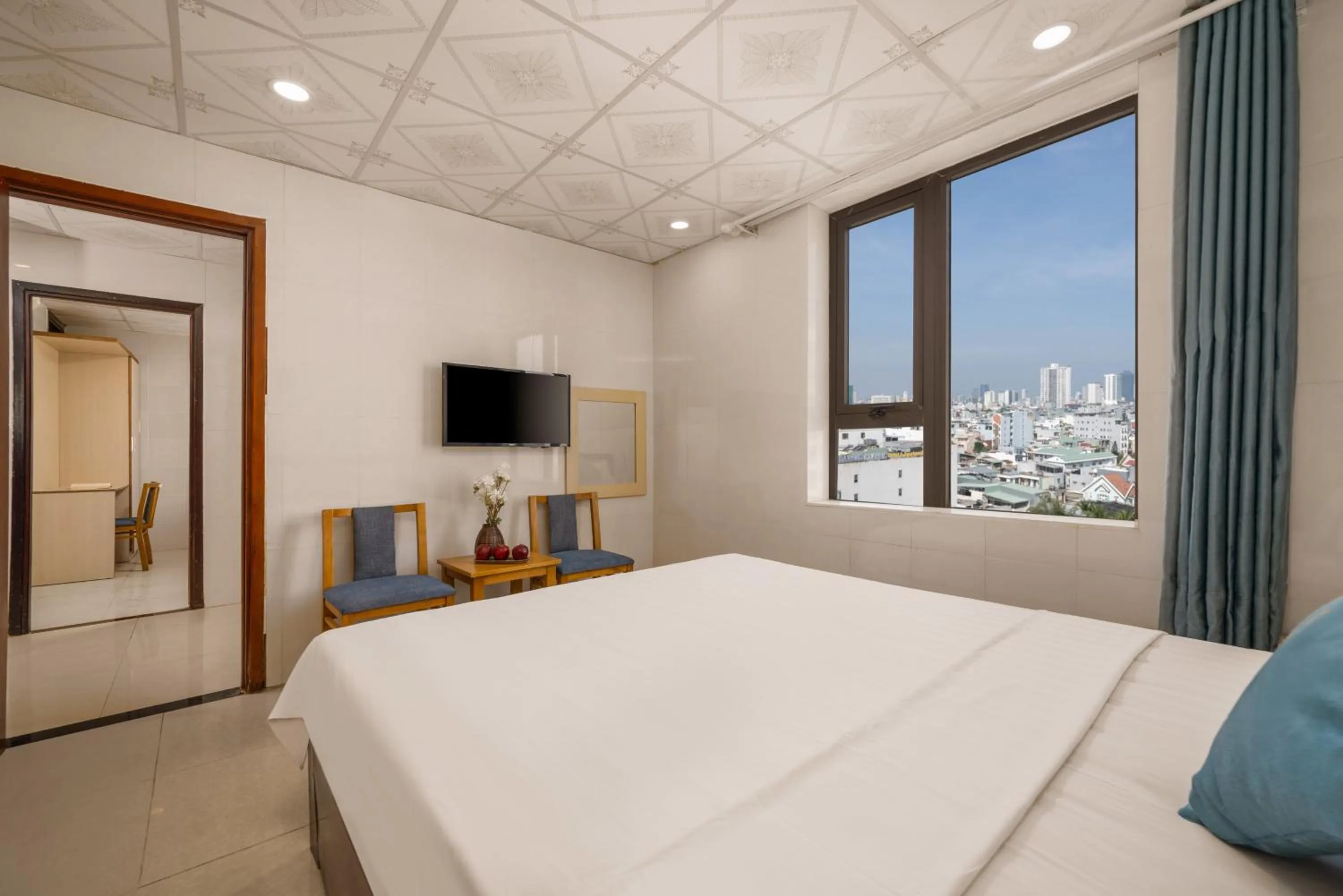 Bedroom, Bed in Maxhome Luxury Hotel