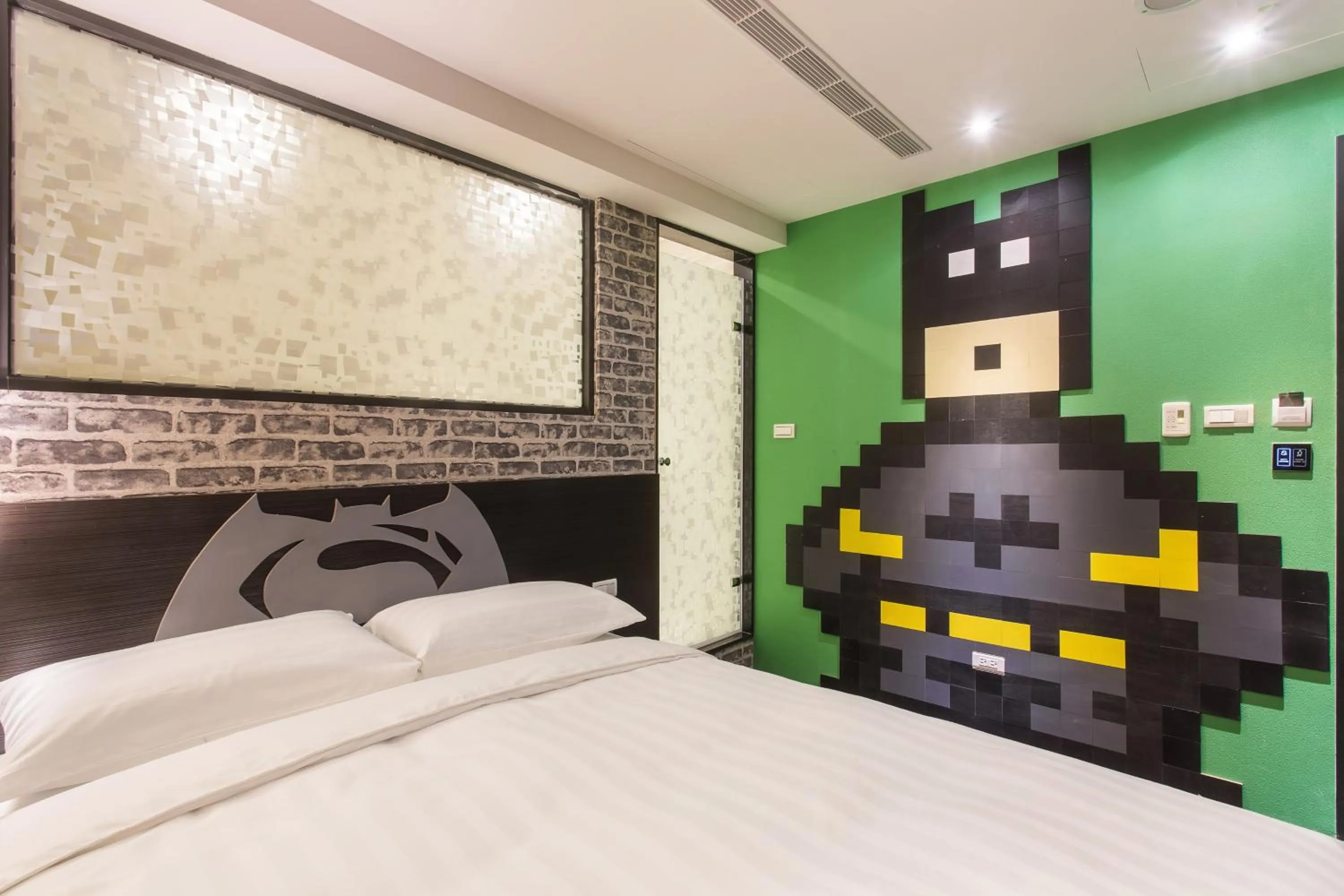 Bed in RF Hotel - Sanchong