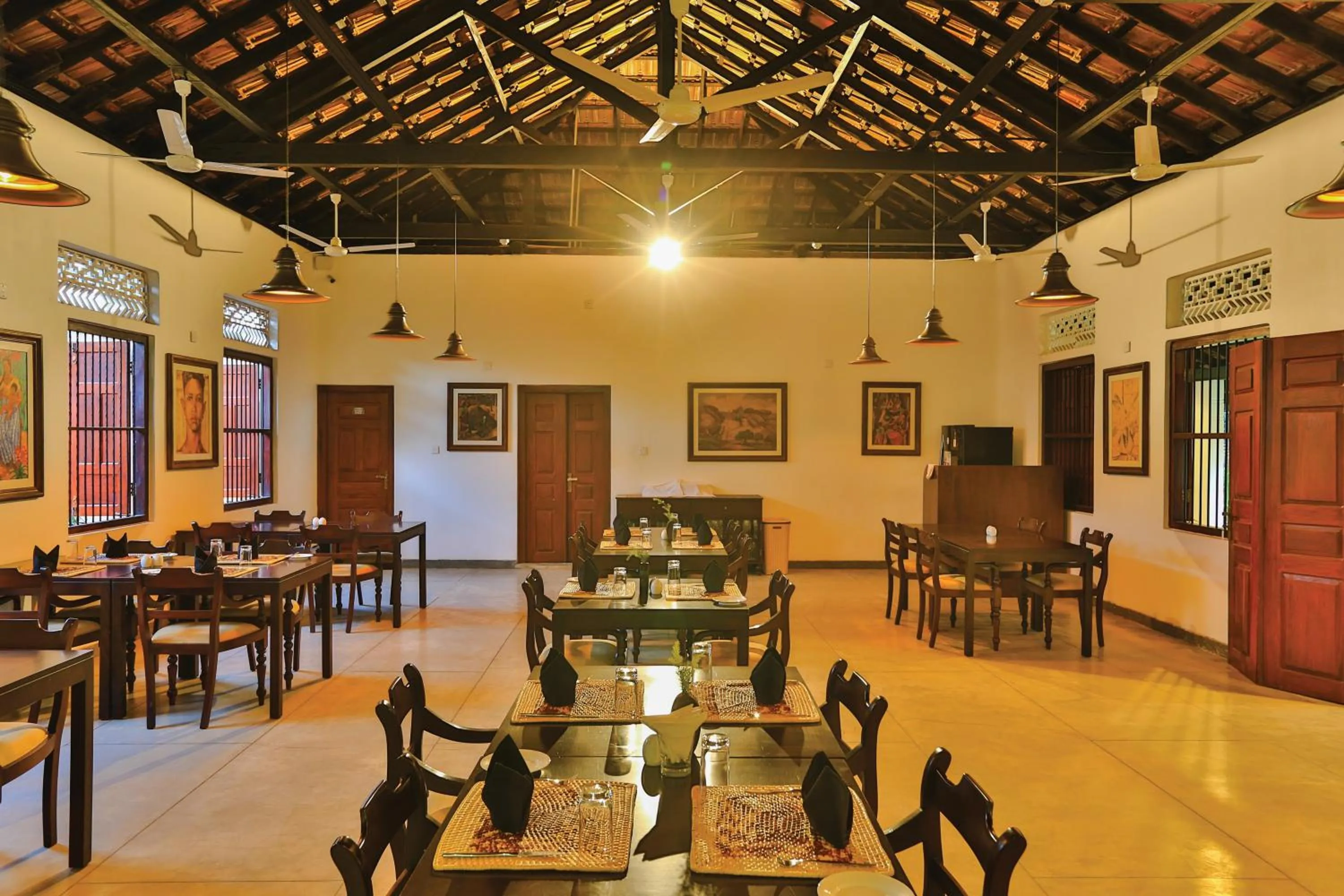 Restaurant/places to eat in Fox Jaffna
