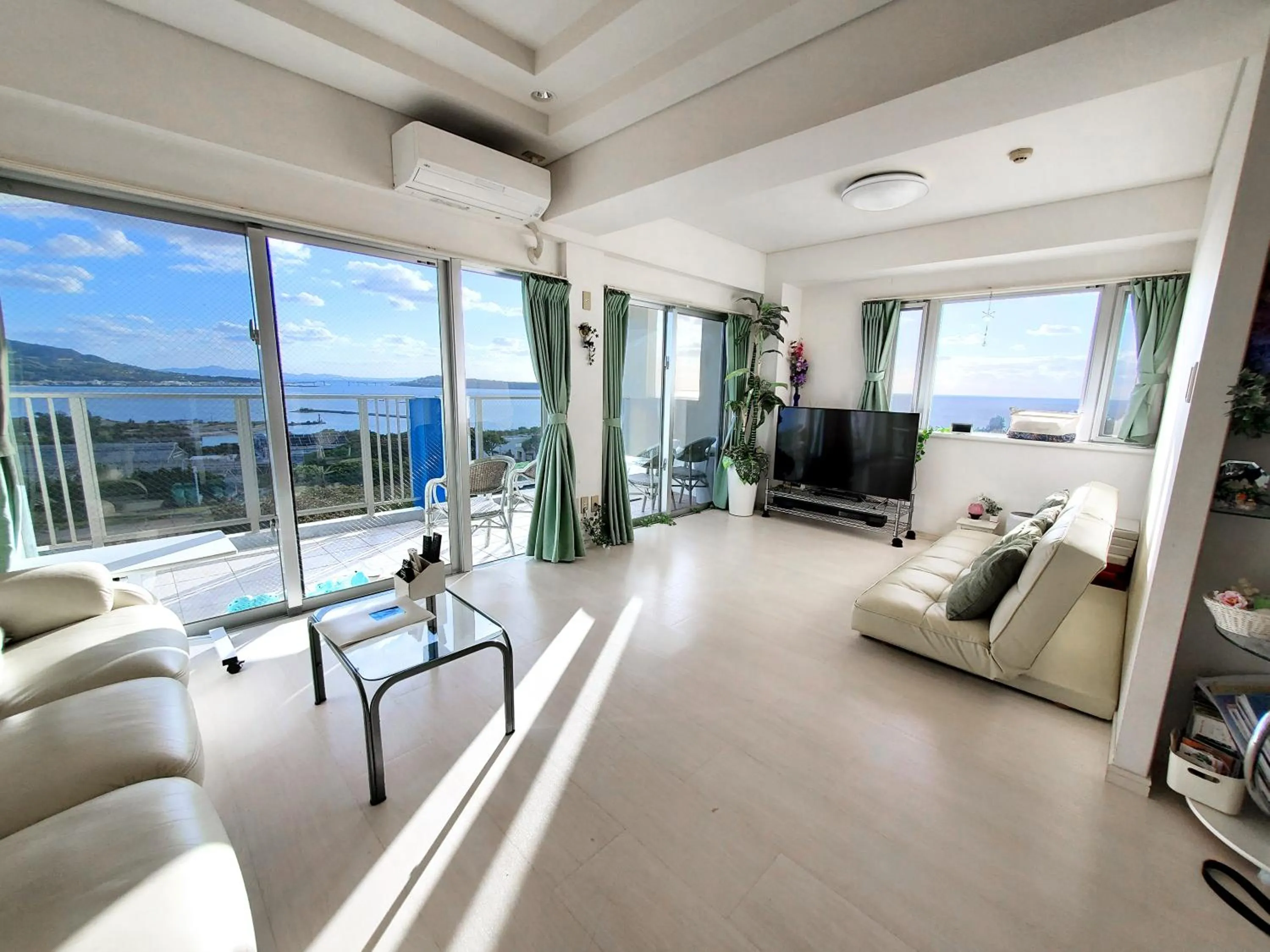 Ocean Front YAMAKAWA