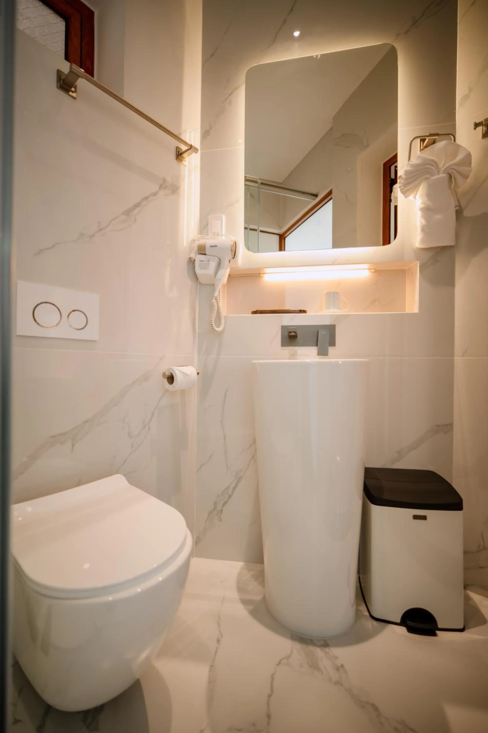 Toilet in Hue River Side Villa