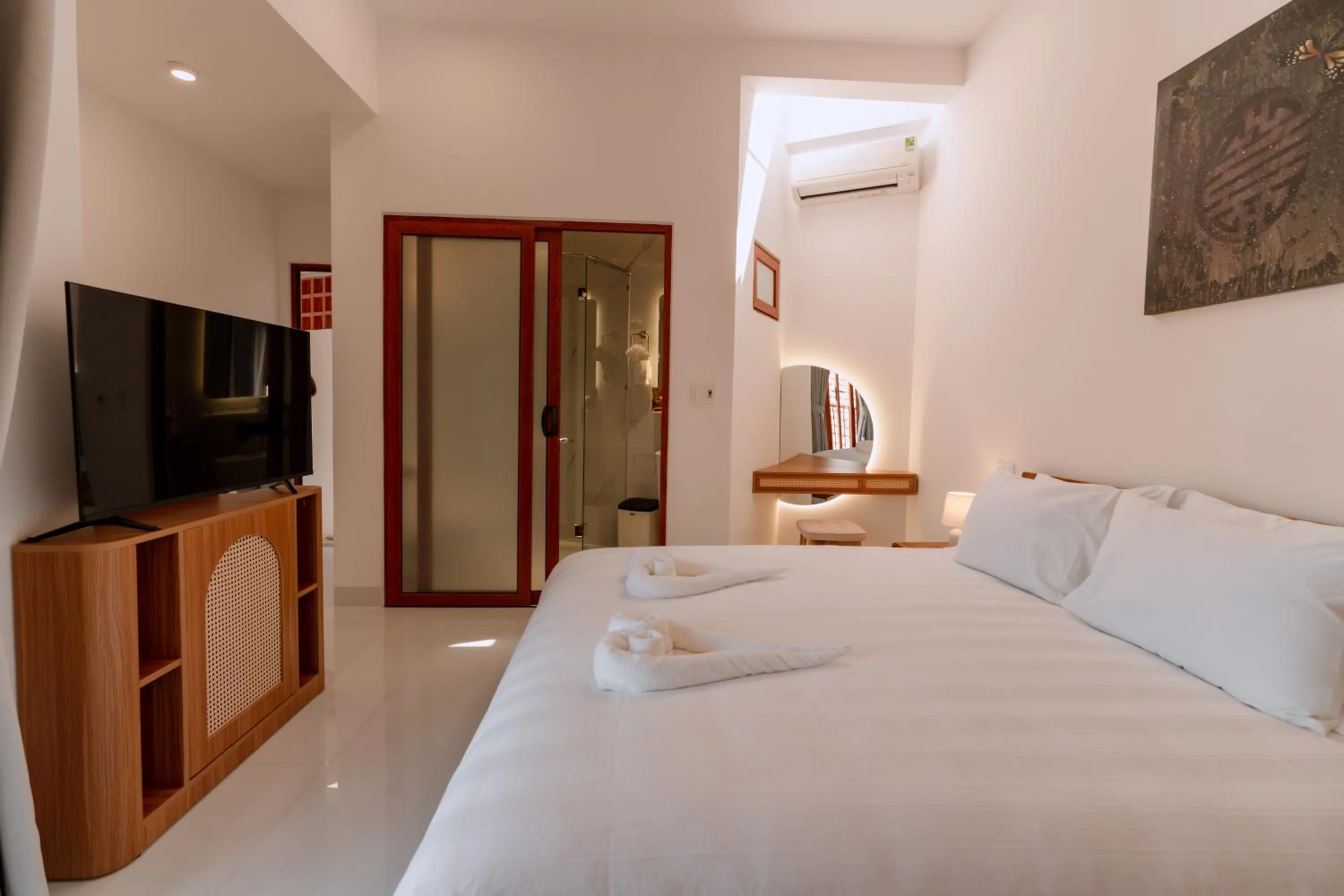 Bed in Hue River Side Villa