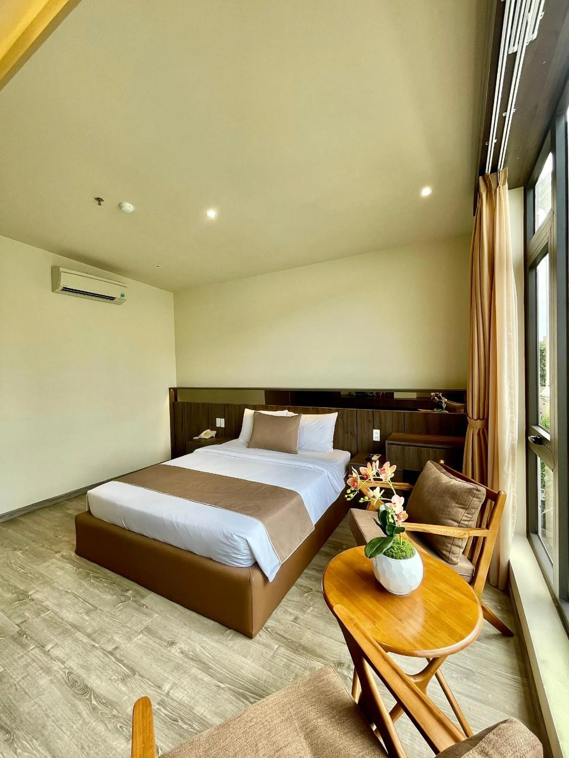 Bed in Hai Long Hotel