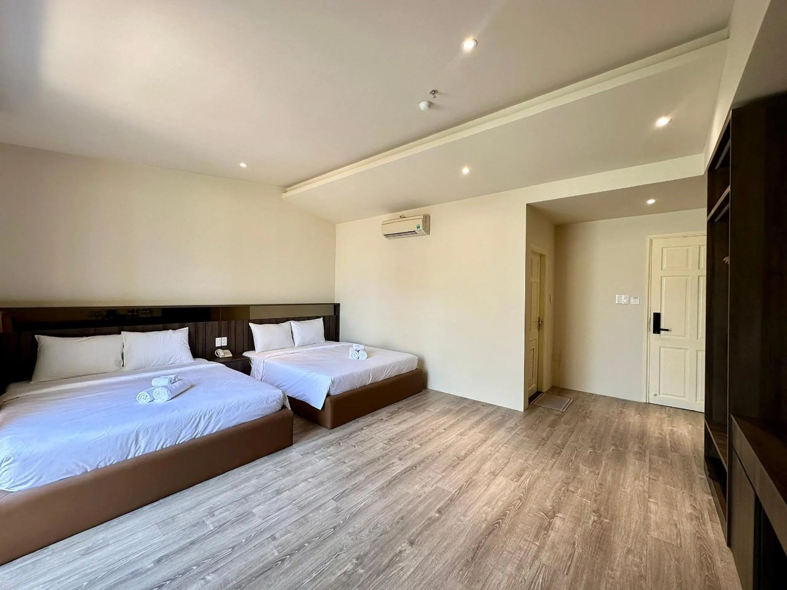 Bed in Hai Long Hotel