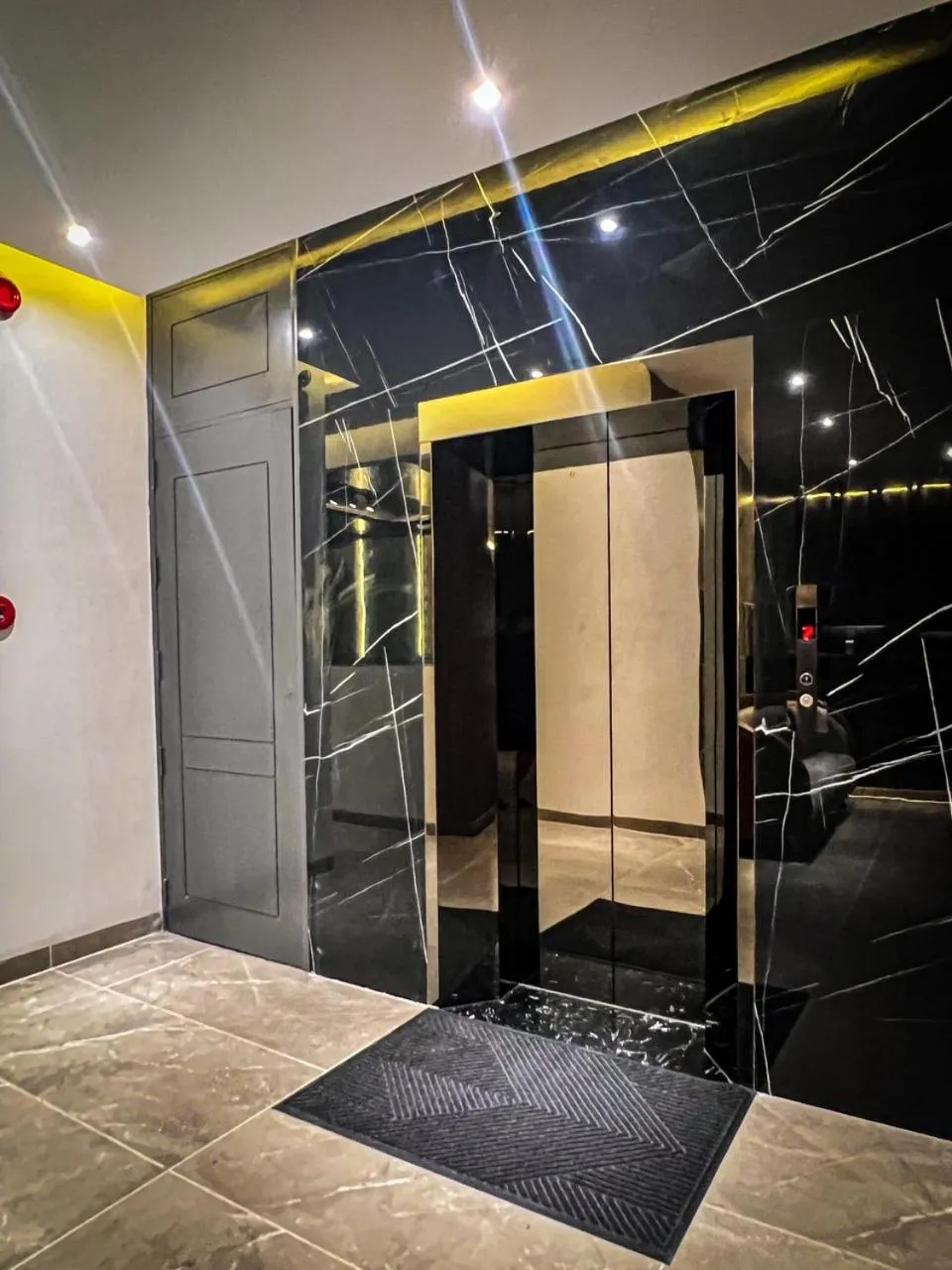 elevator, Bathroom in Hai Long Hotel
