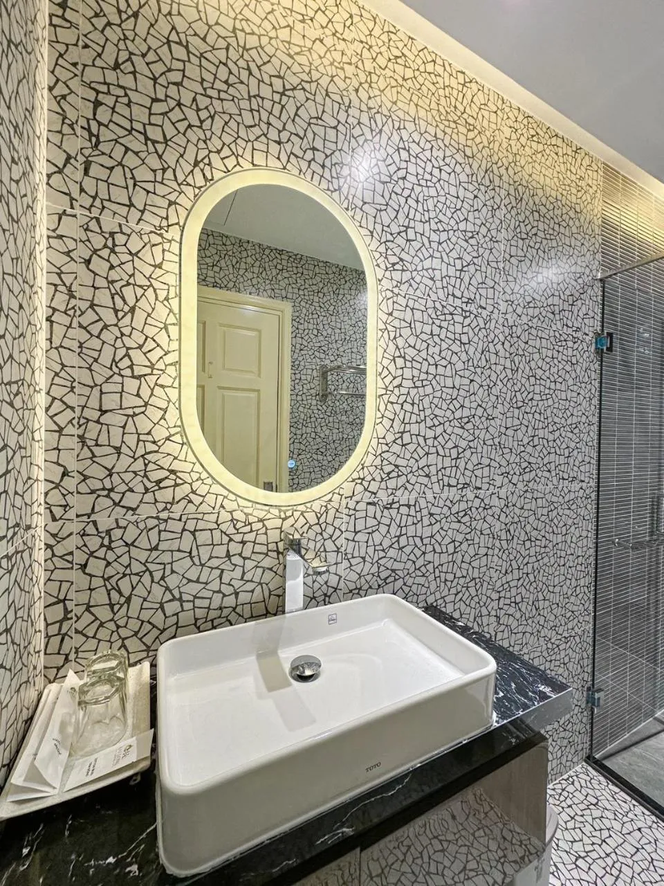 Shower in Hai Long Hotel