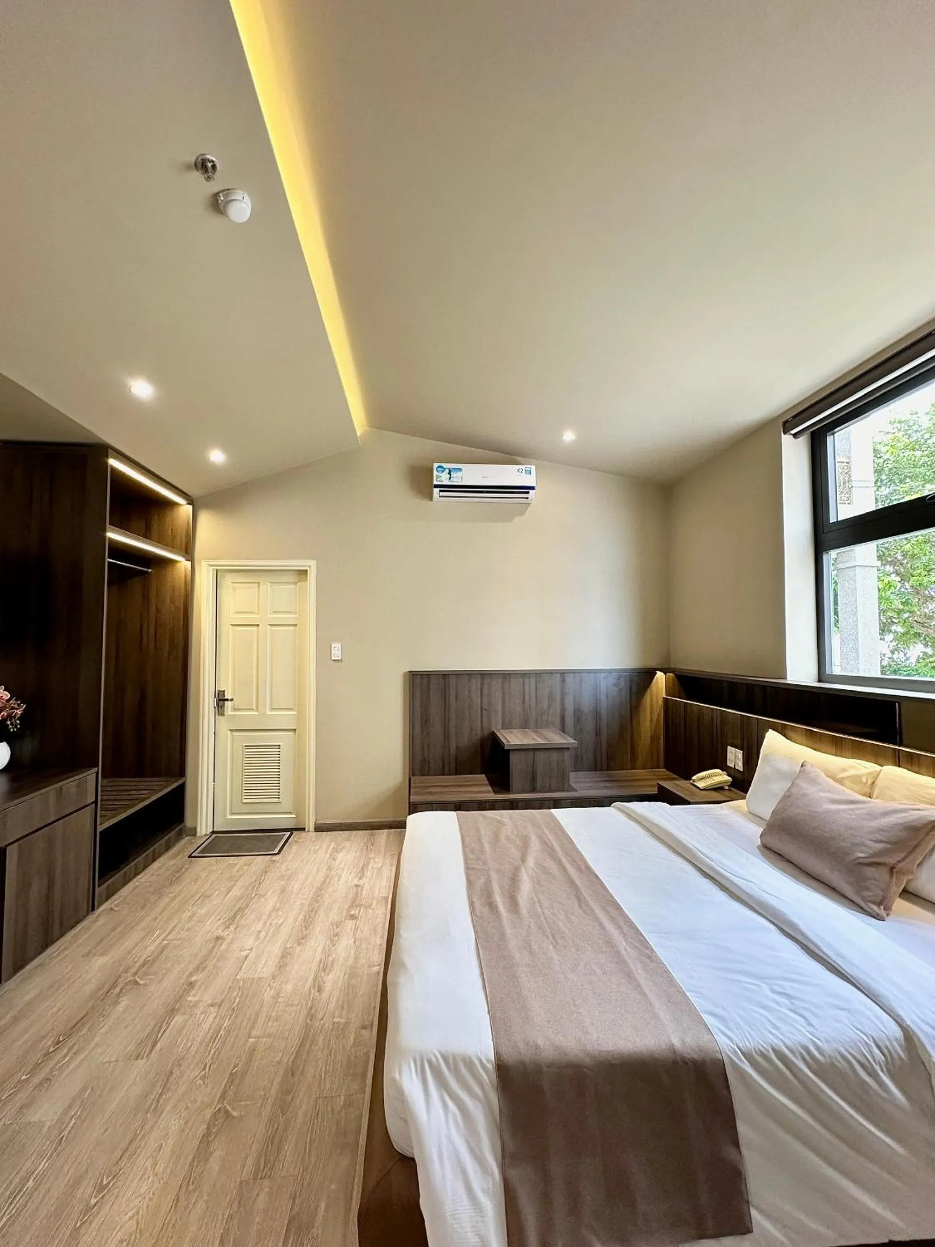 Bed in Hai Long Hotel