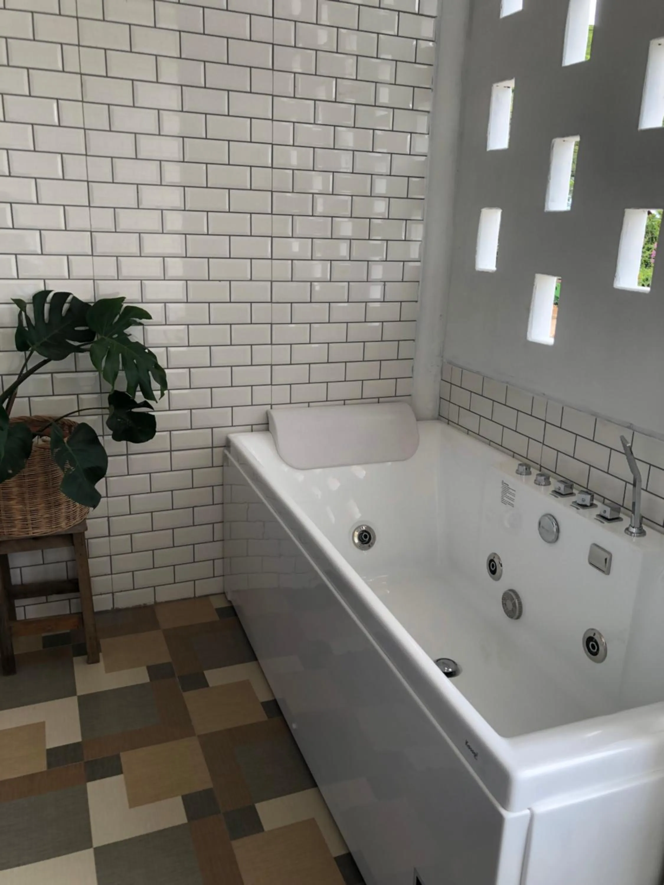 Hot Tub in Jingle Bells Resort