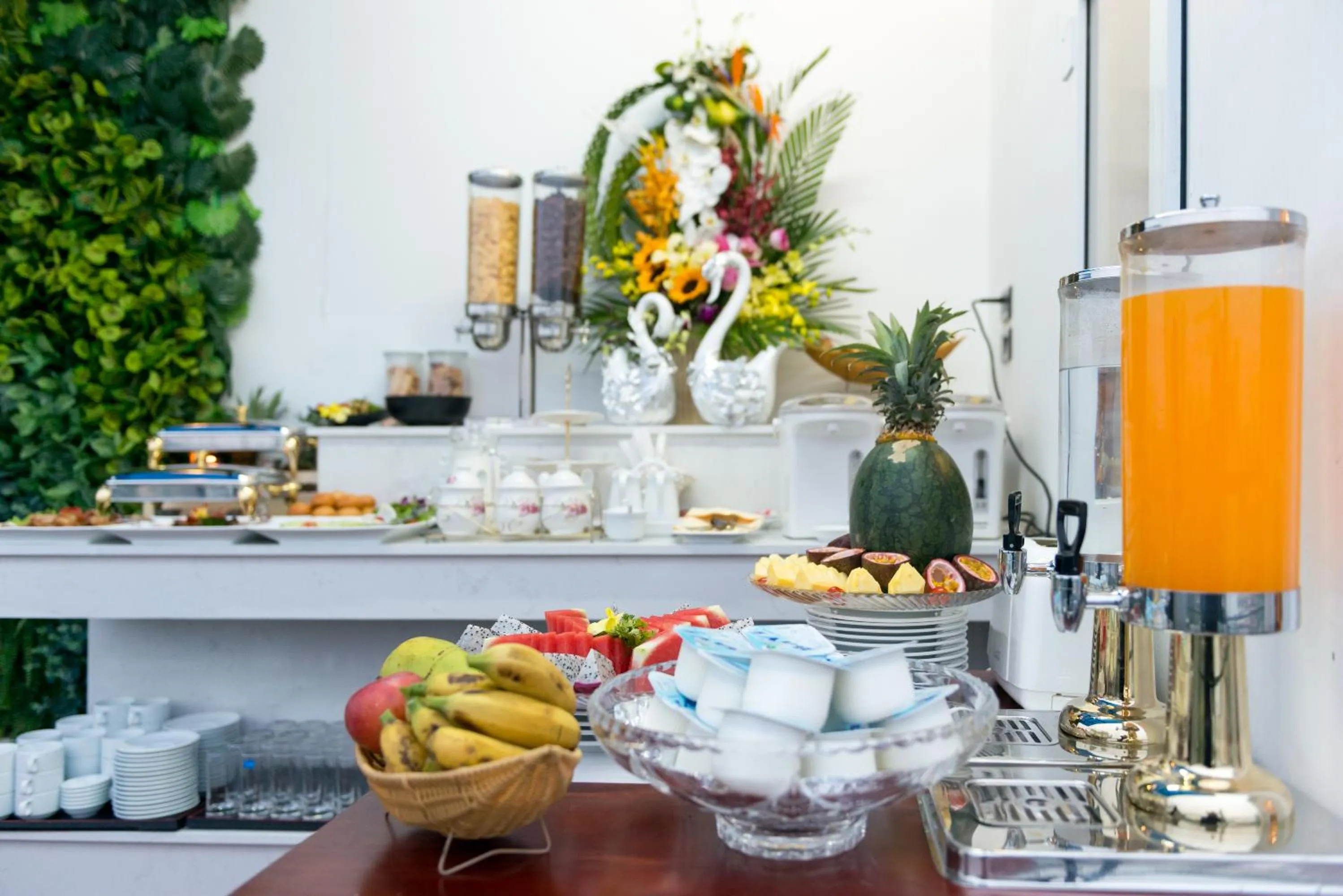 Buffet breakfast in Splendid Hotel & Spa