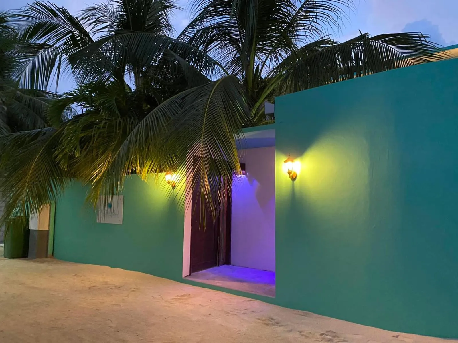 Facade/entrance in Acqua Blu Rasdhoo