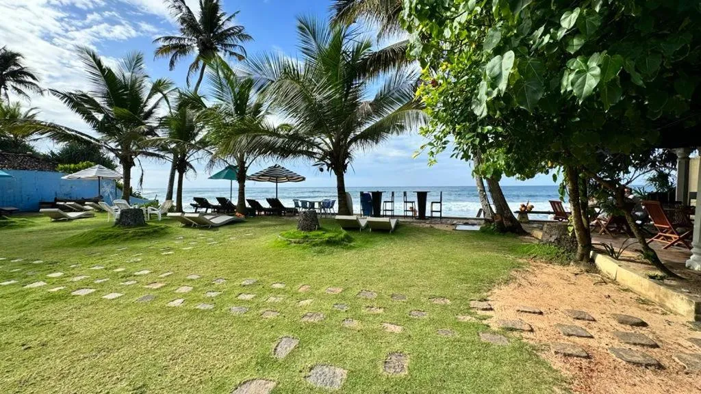 Garden view in Isle of Thalpe