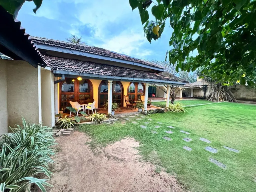 Property building in Isle of Thalpe