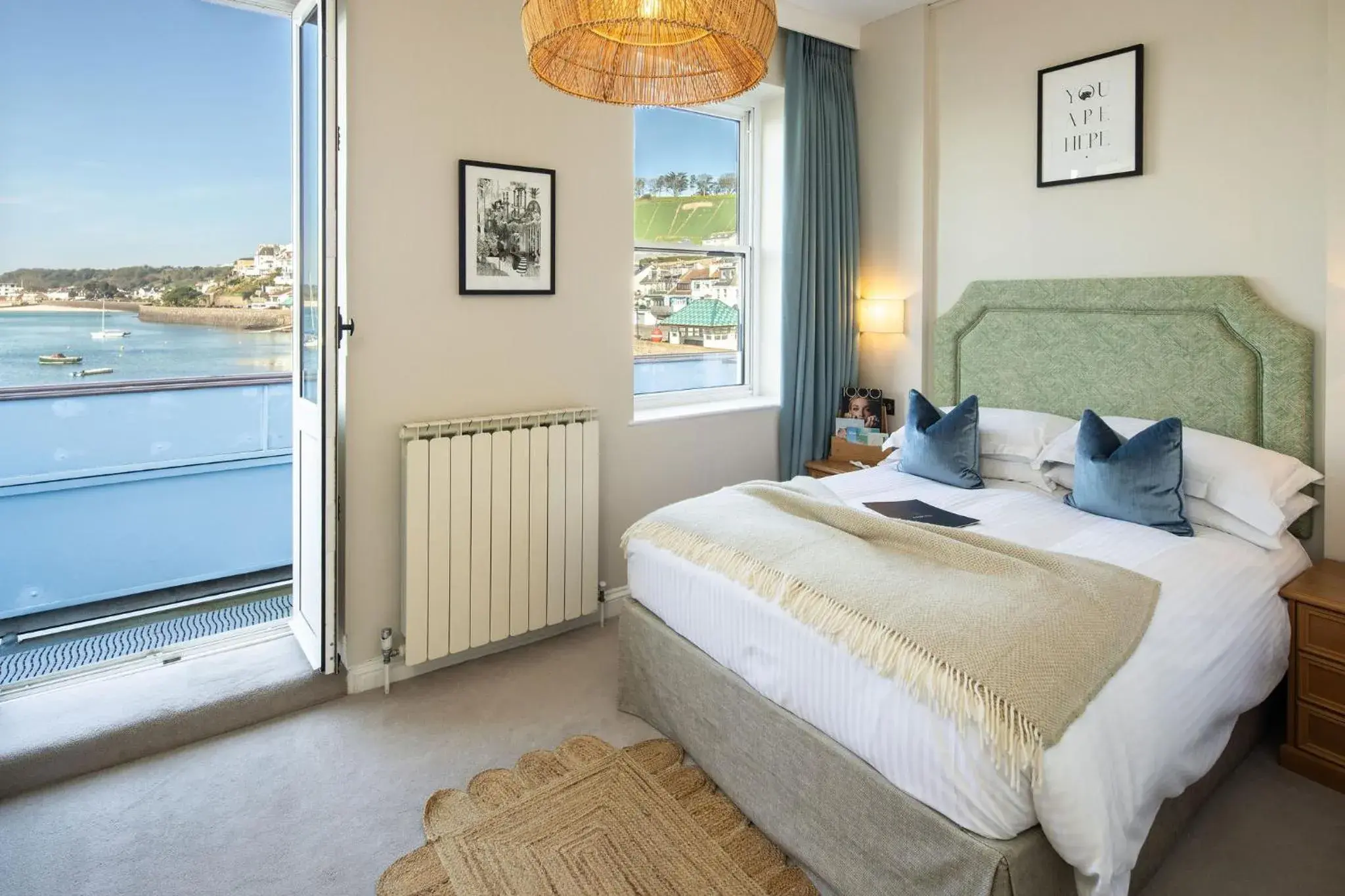 Queen Room with Balcony in The Moorings Hotel & Restaurant Queen Room with Balcony in The Moorings Hotel & Restaurant